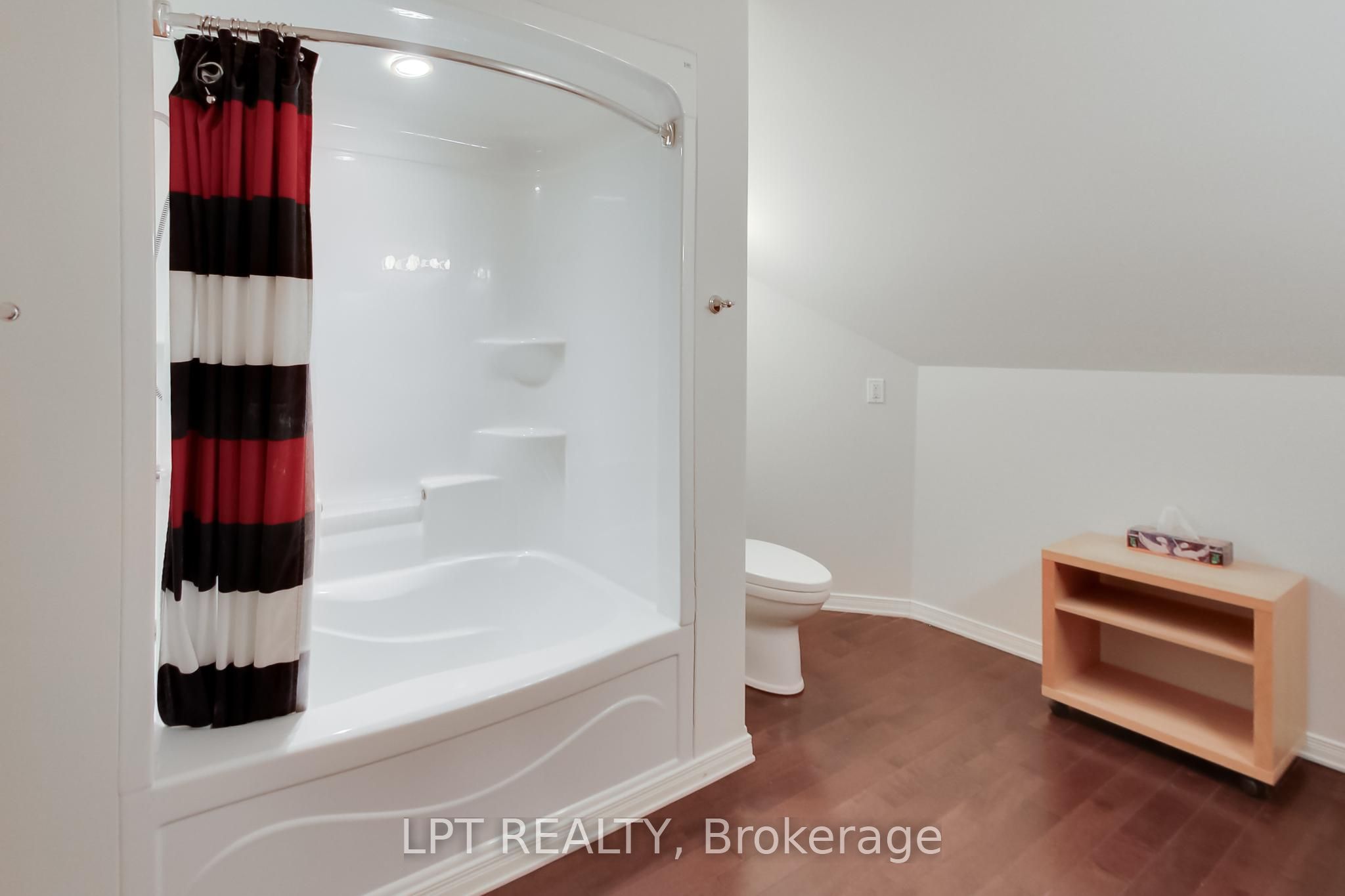1039 Ben Lake Road E Property Photo 28