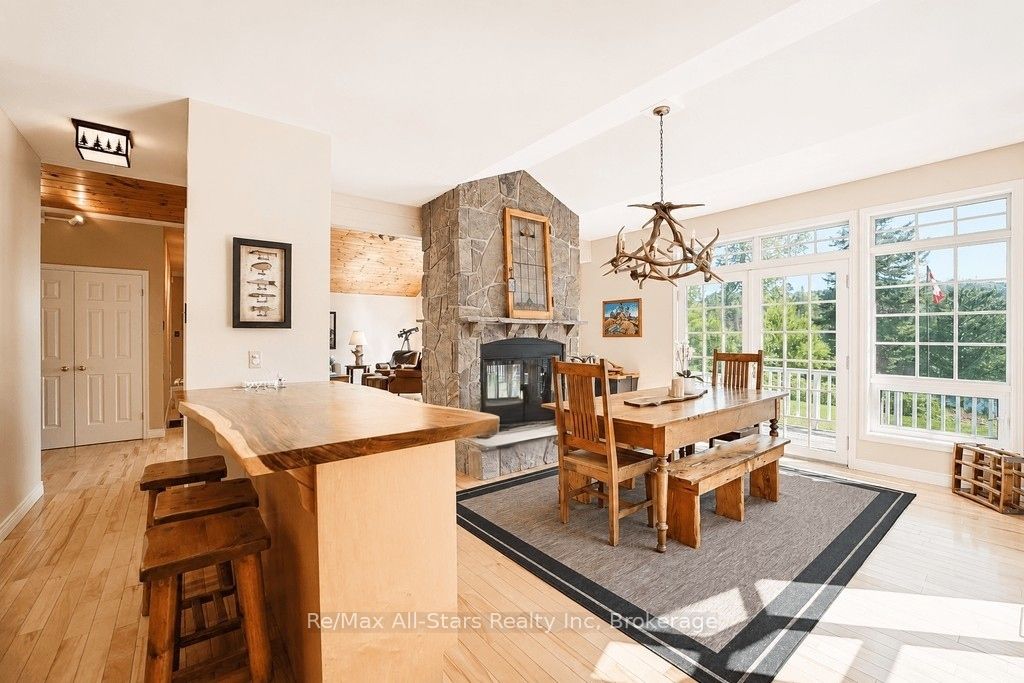1883 Forest Lake Drive Property Photo 4