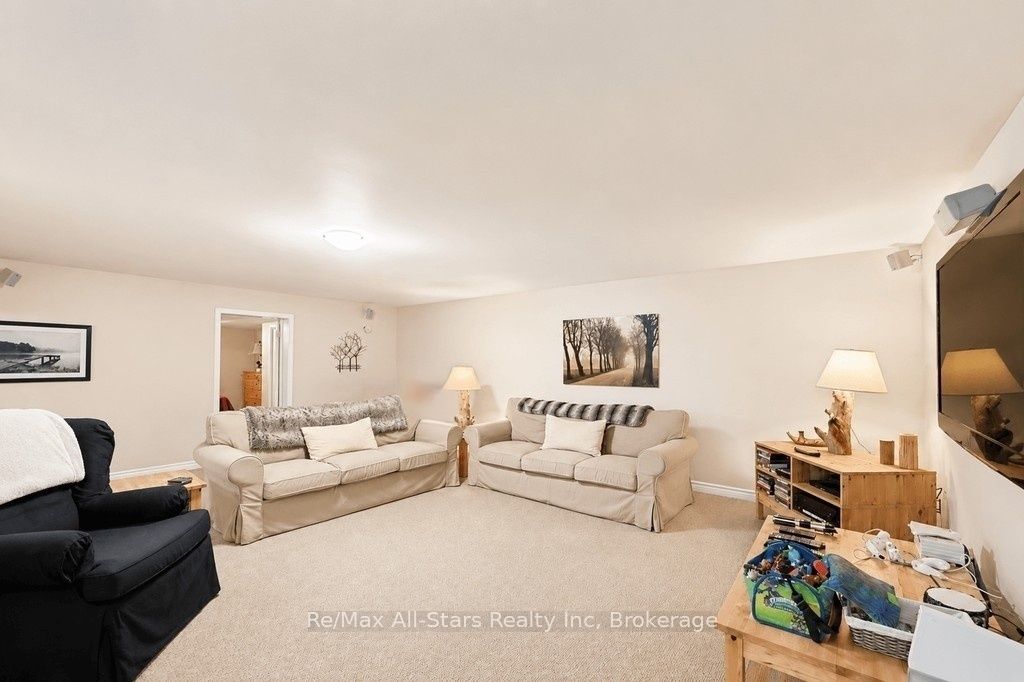 1883 Forest Lake Drive Property Photo 7