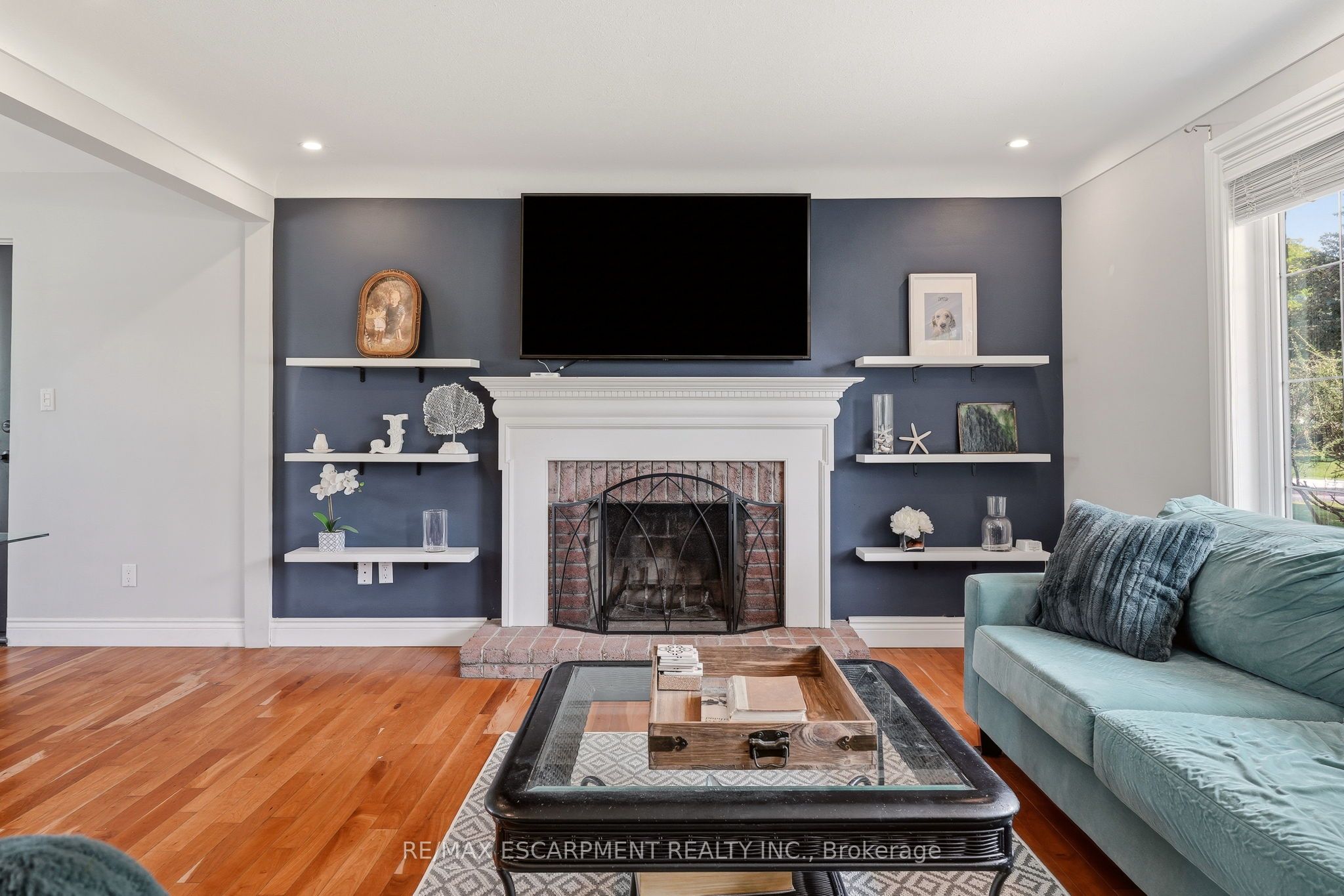 18 Fireside Drive Property Photo 9