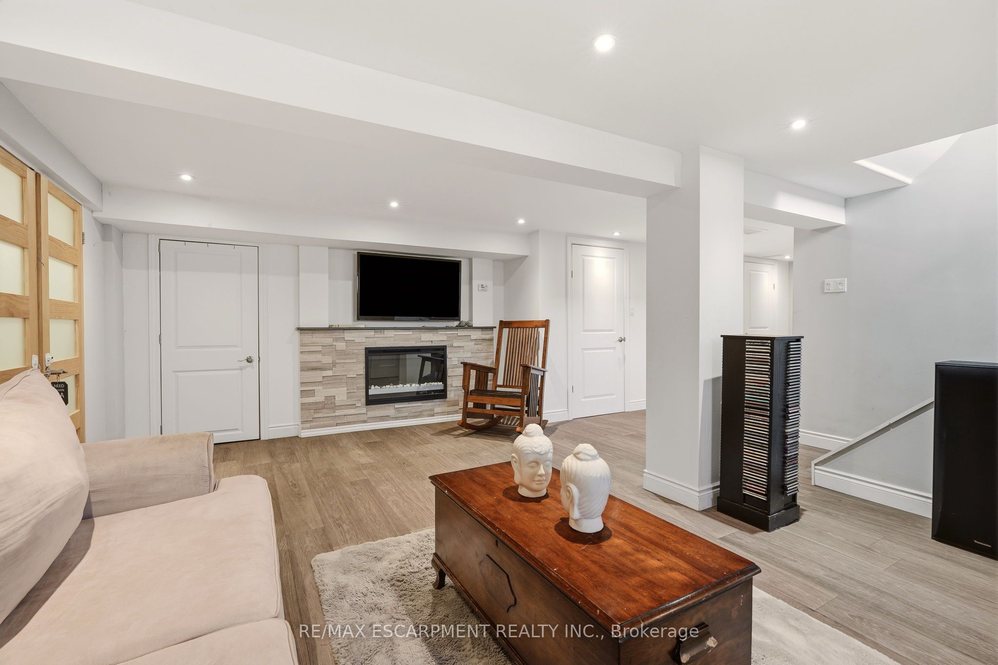 18 Fireside Drive Property Photo 35