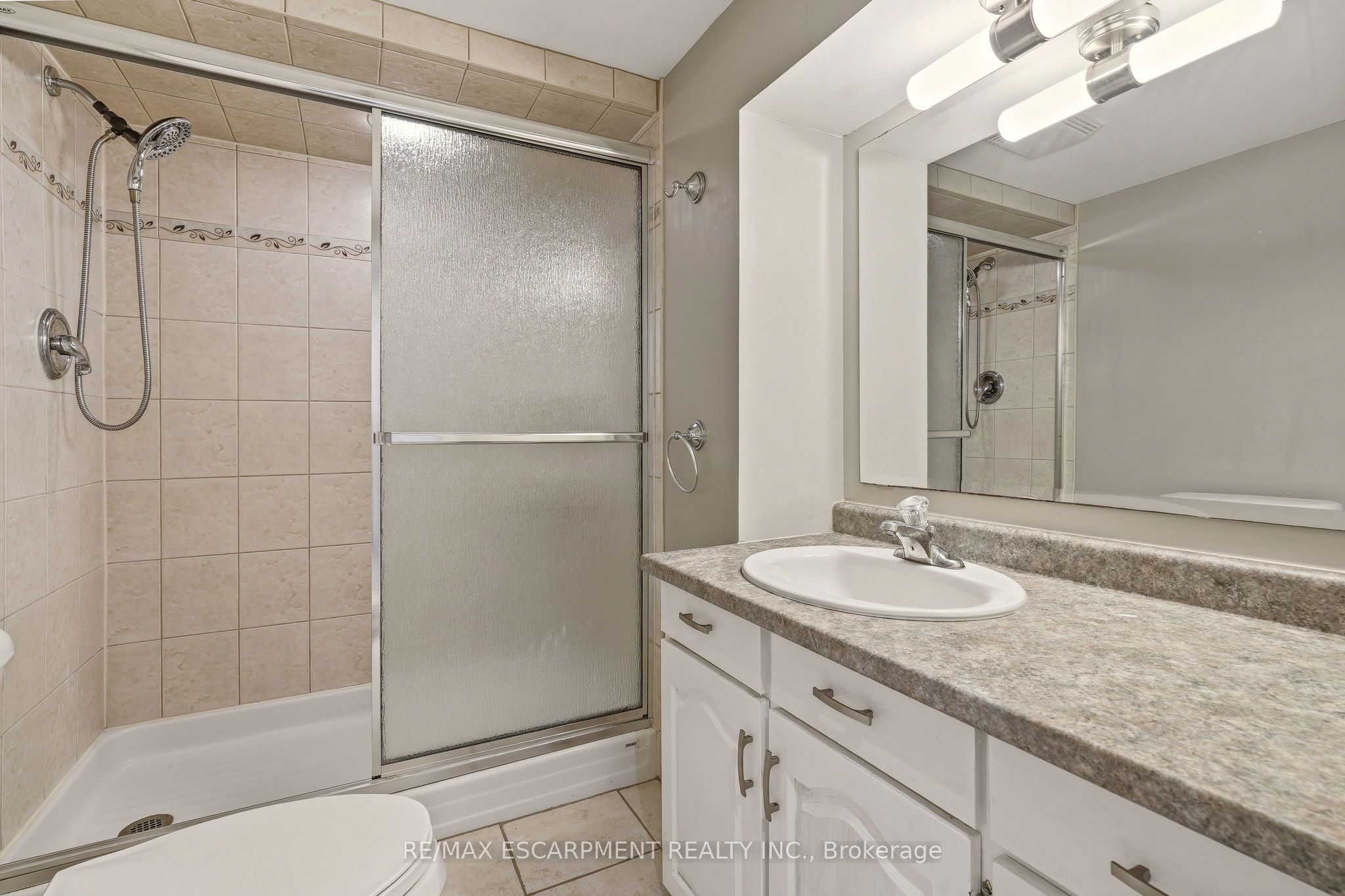 18 Fireside Drive Property Photo 42