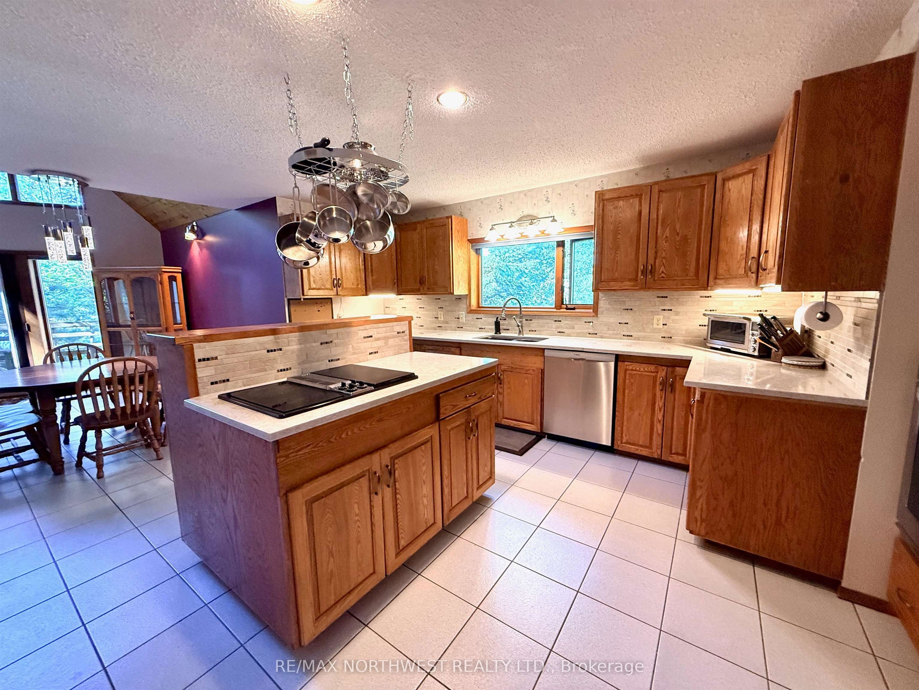 60 Campbell Road Property Photo 14