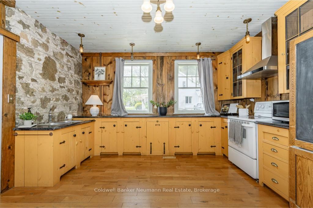 52 Brock Road S Property Photo 13