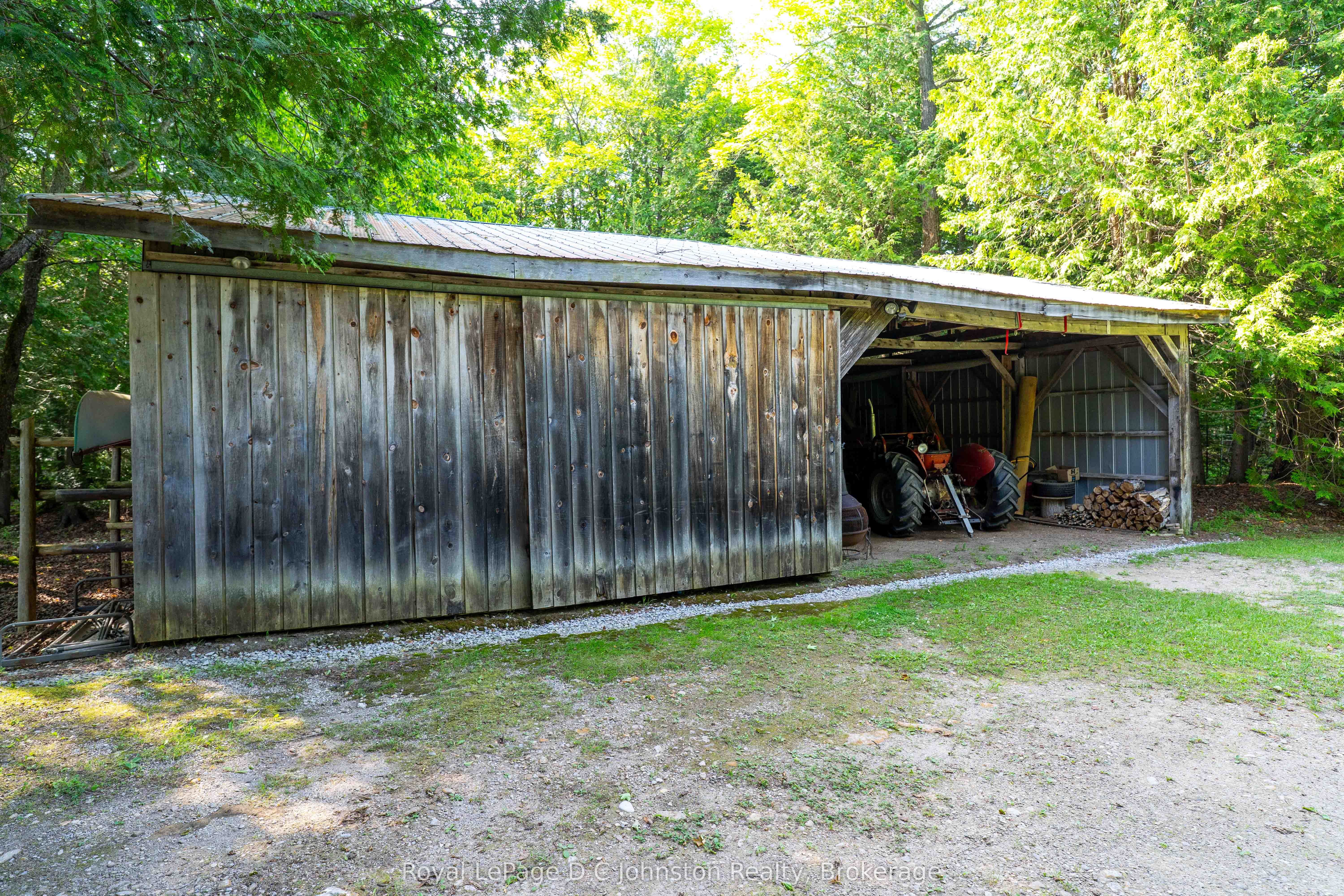 711 Bruce Rd 9 Road Property Photo 4