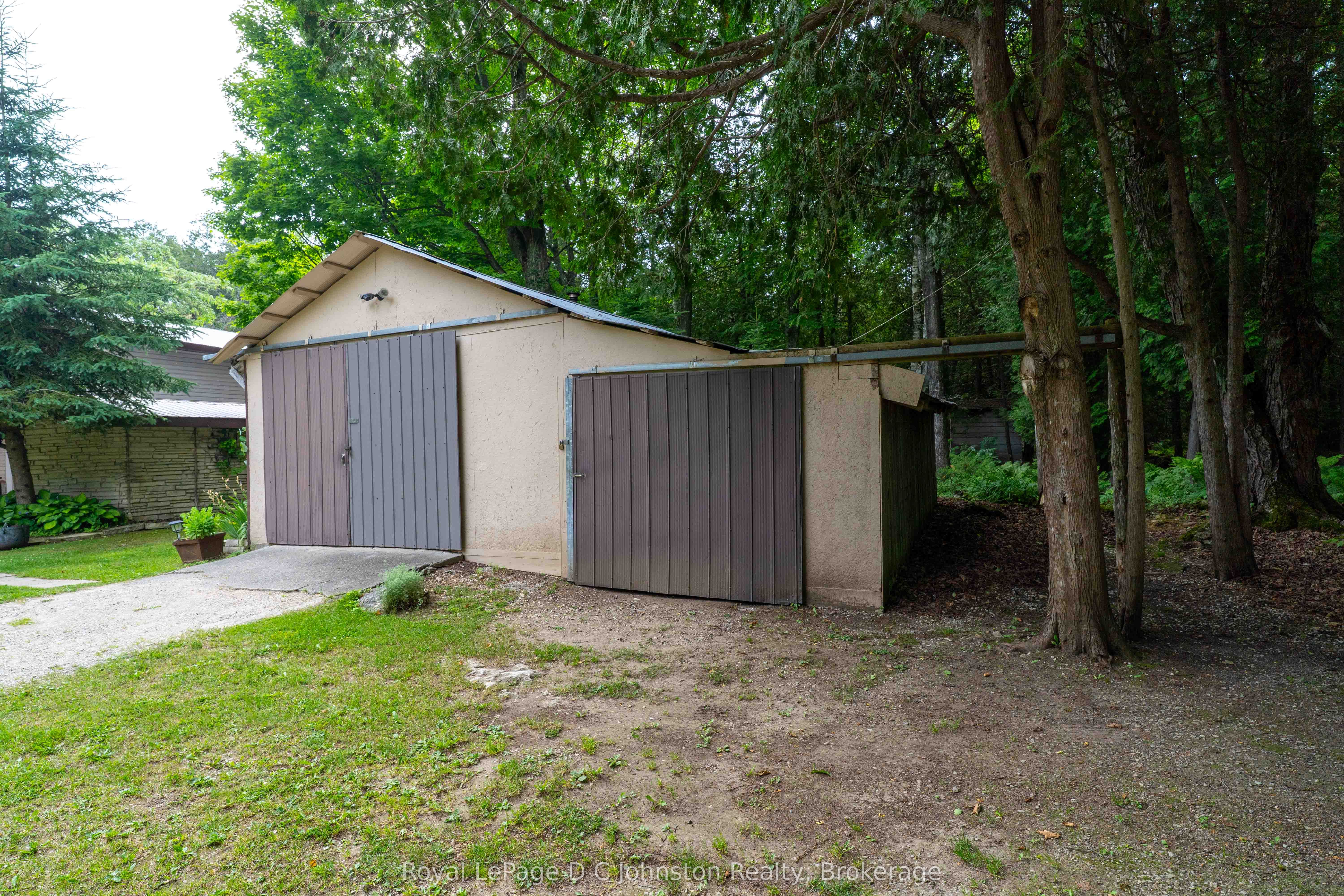 711 Bruce Rd 9 Road Property Photo 5