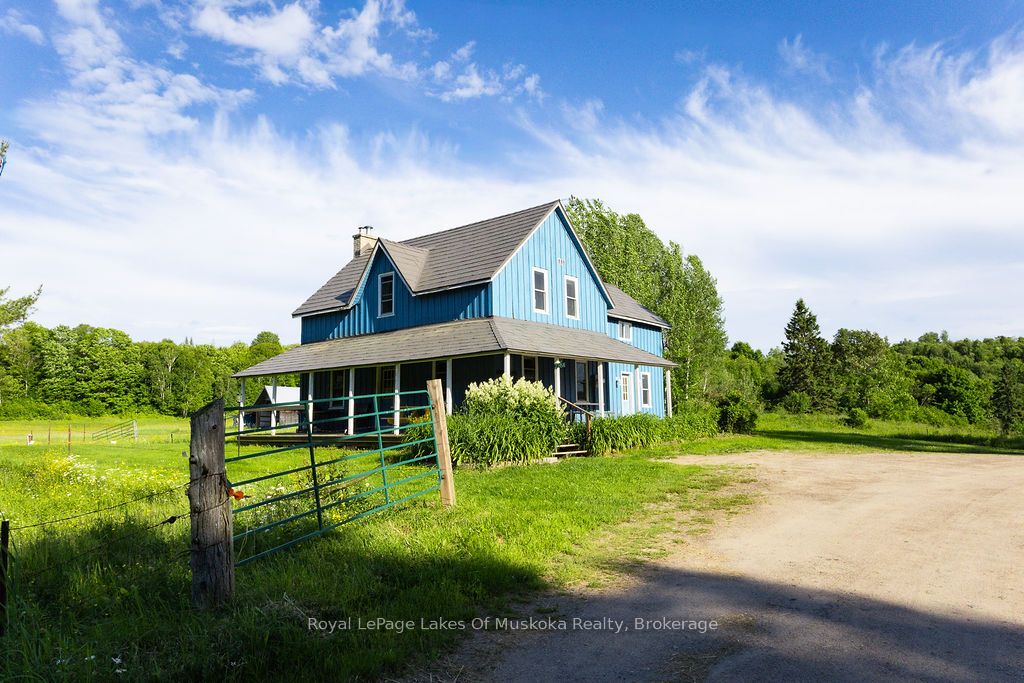 2245 Ahmic Lake Road Property Photo 19