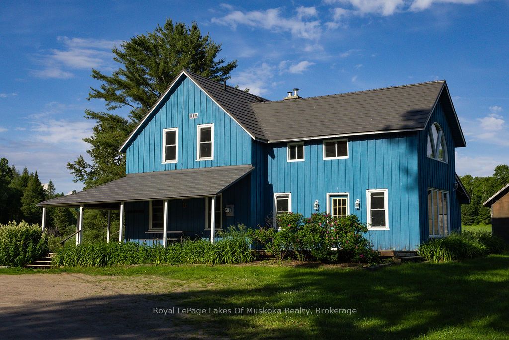 2245 Ahmic Lake Road Property Photo 21