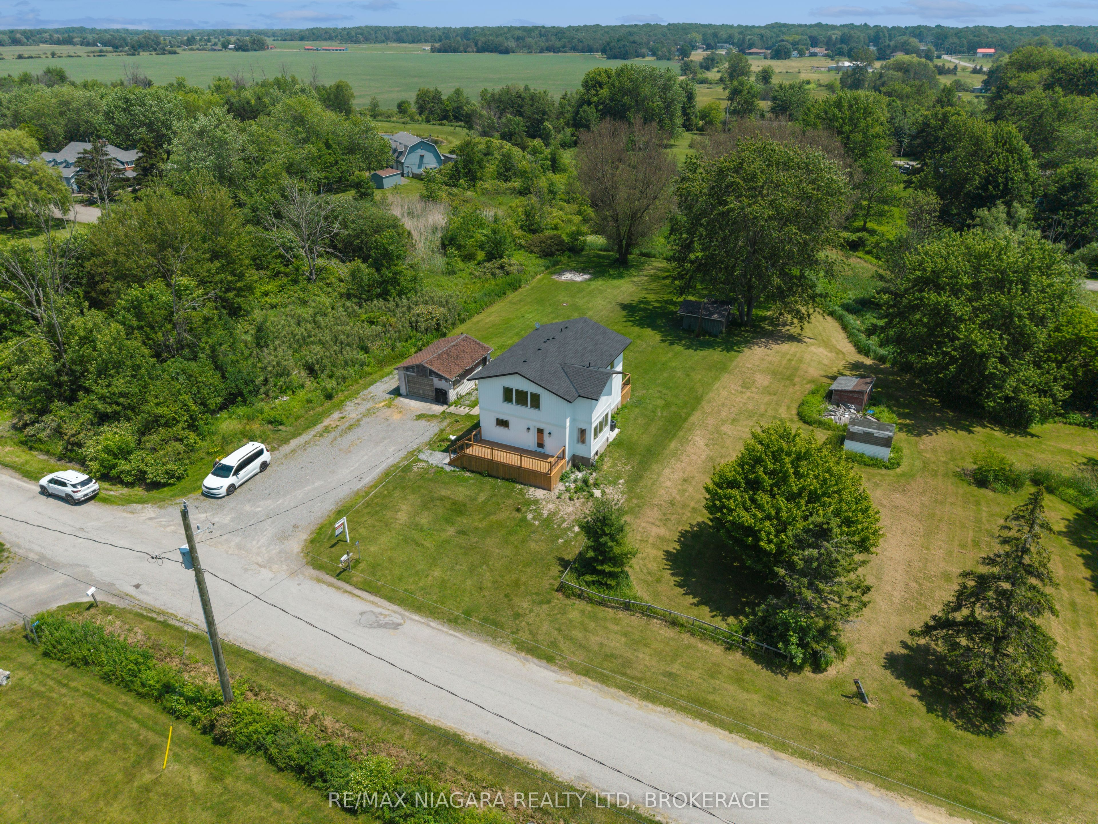 11809 Sideroad 18 Property Photo 37