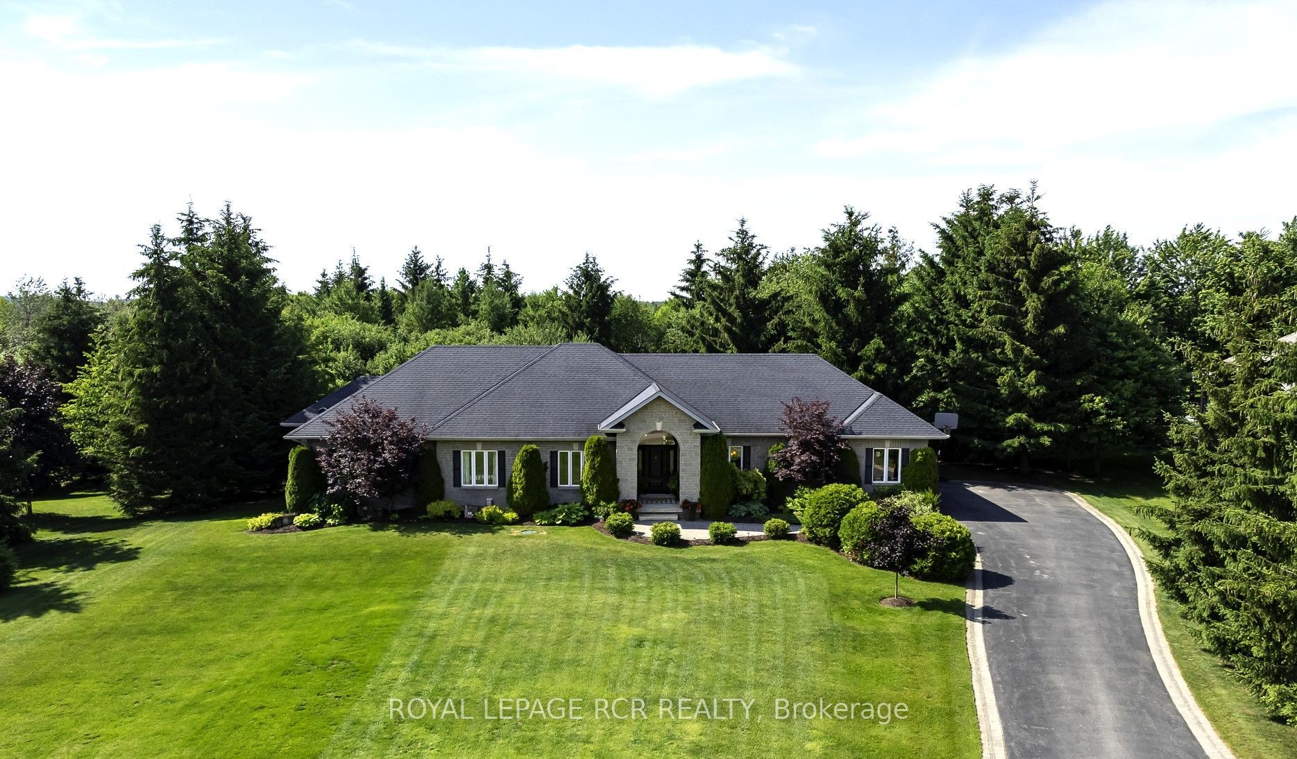 6 Brookhaven Crescent Property Photo 2
