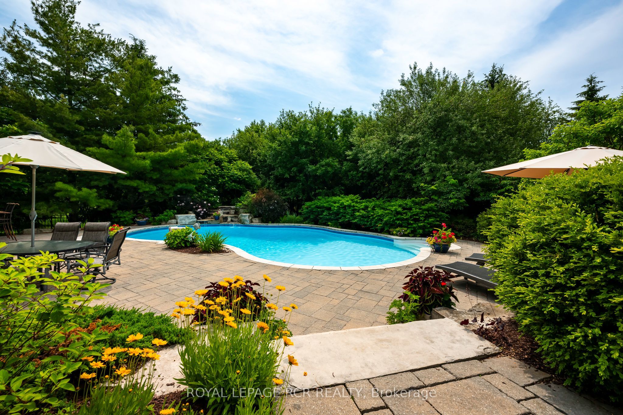 6 Brookhaven Crescent Property Photo 8