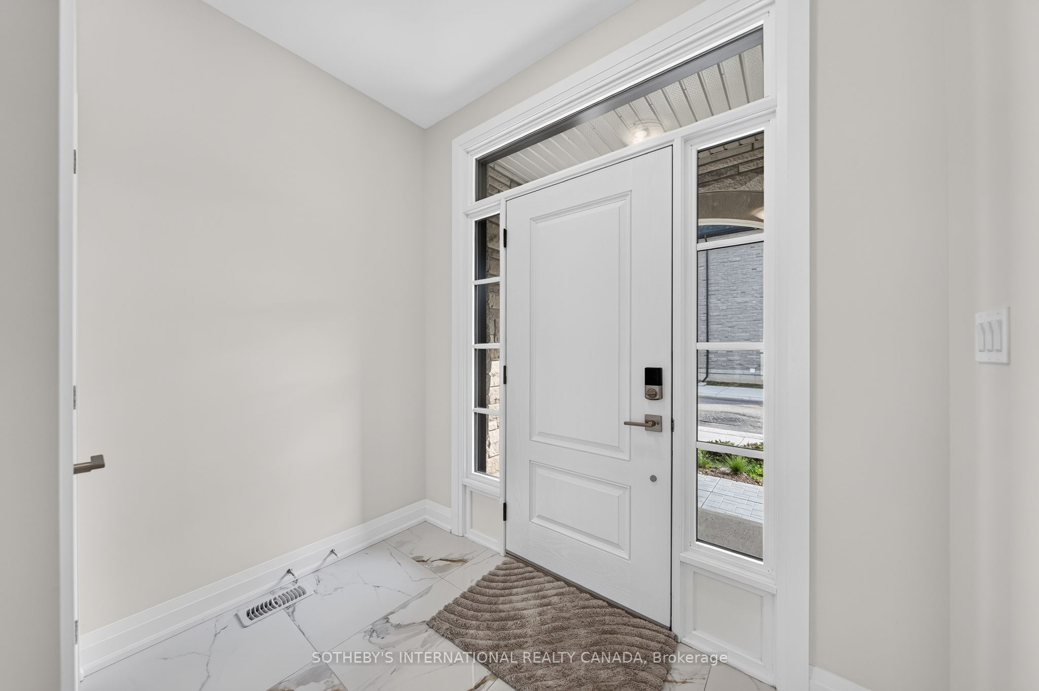 675 Victoria Road N 14 Property Photo 3