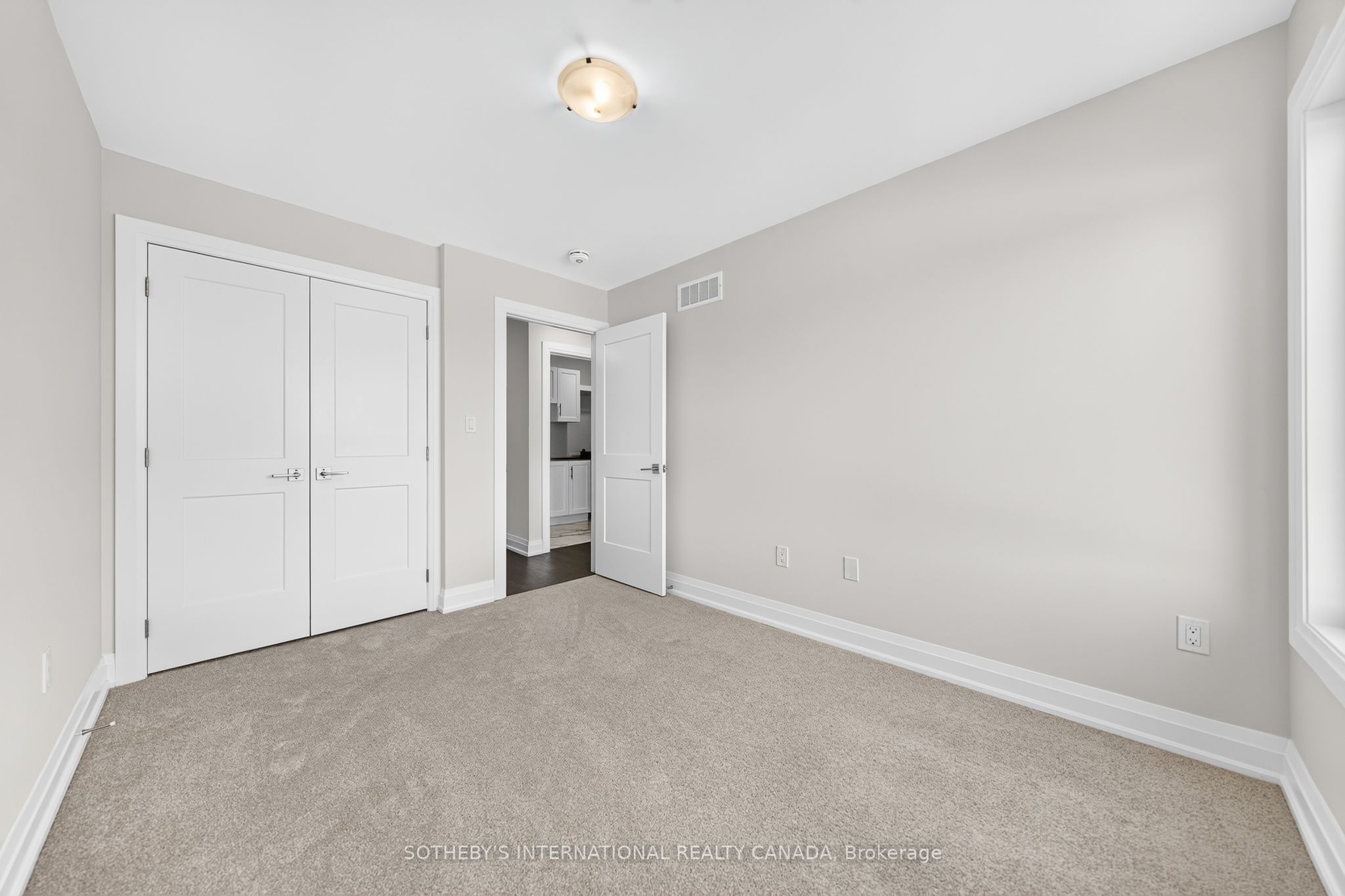 675 Victoria Road N 14 Property Photo 20