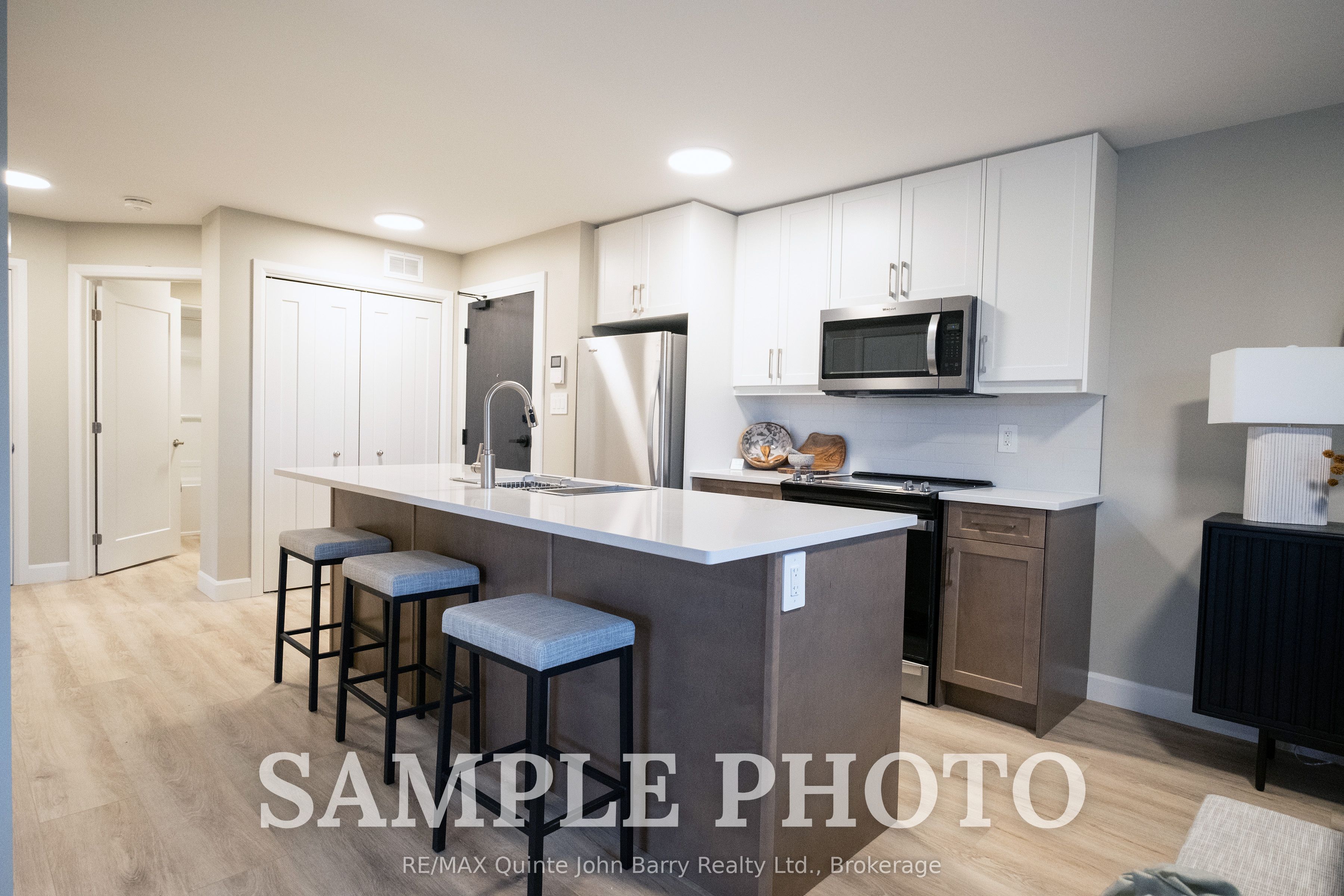 108-10 Hillside Meadow Drive Property Photo 3