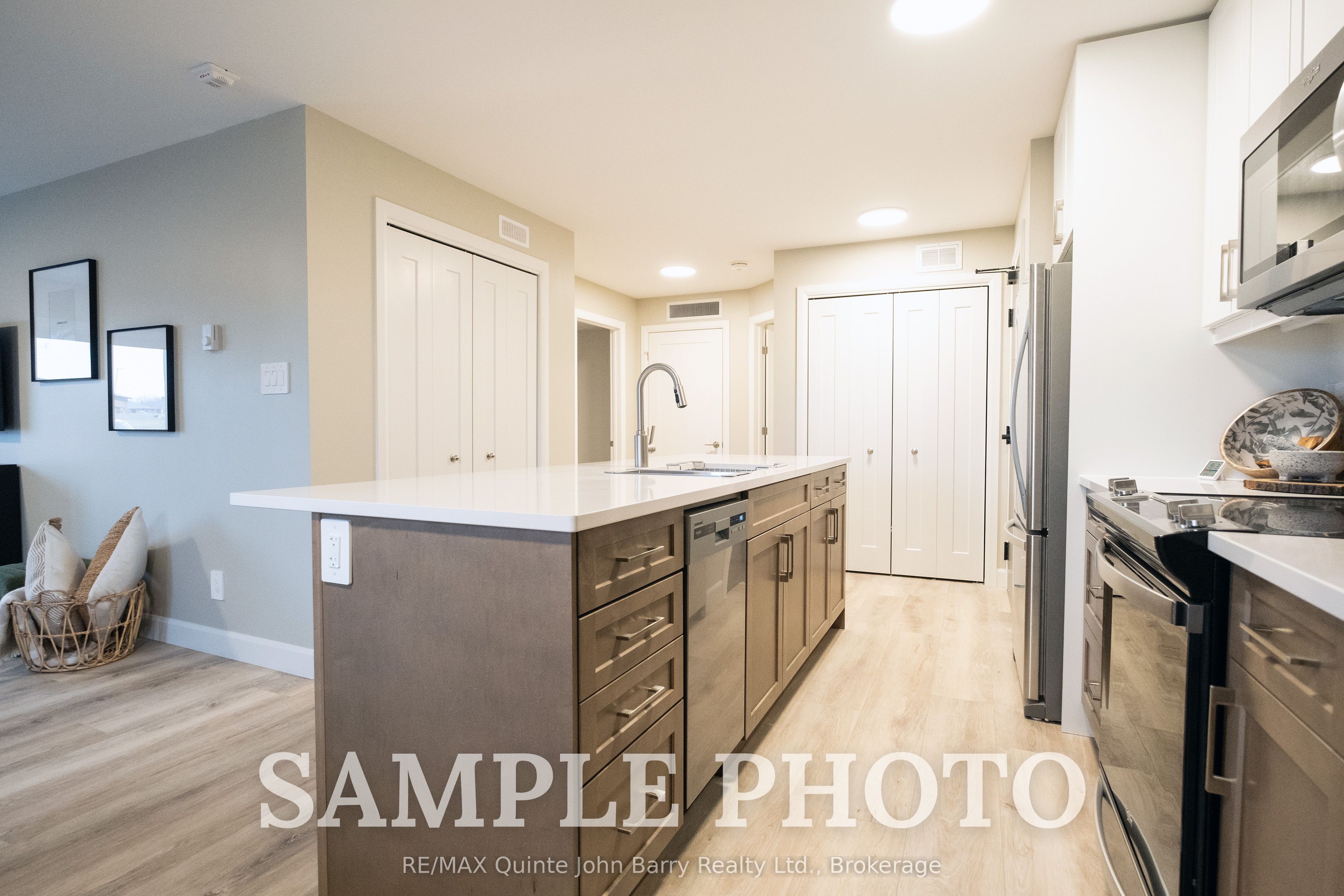 108-10 Hillside Meadow Drive Property Photo 4