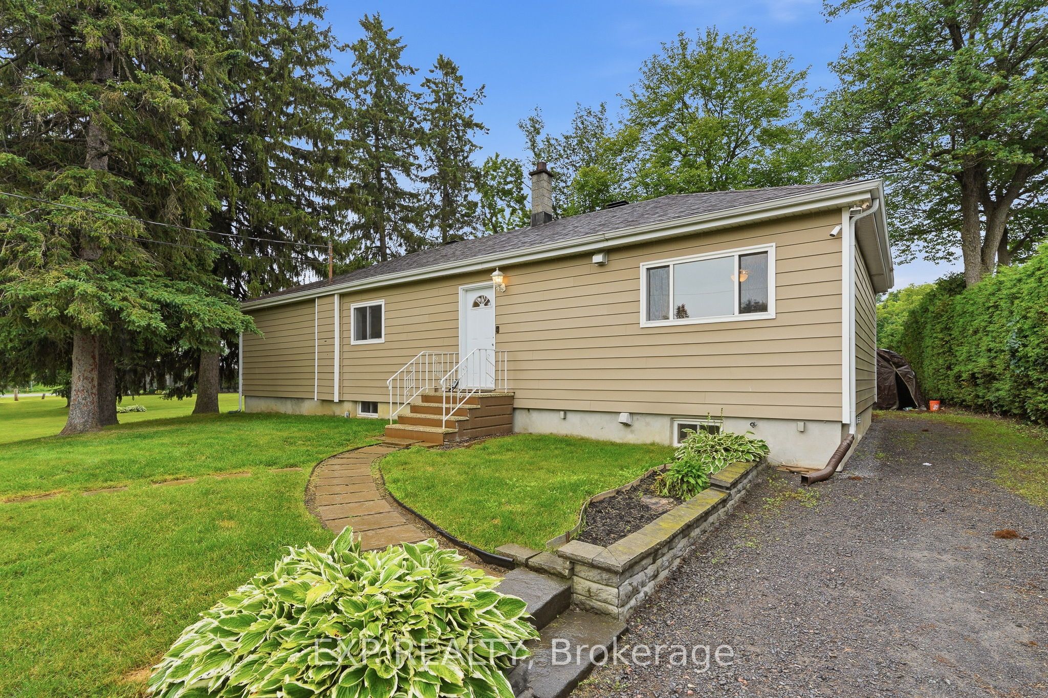 1876 Division Street Property Photo 1
