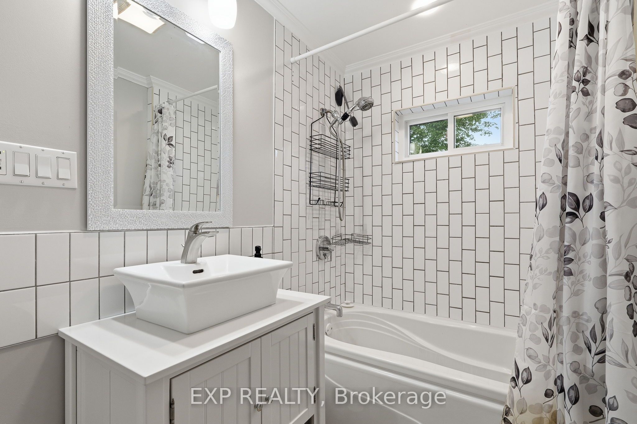 1876 Division Street Property Photo 12