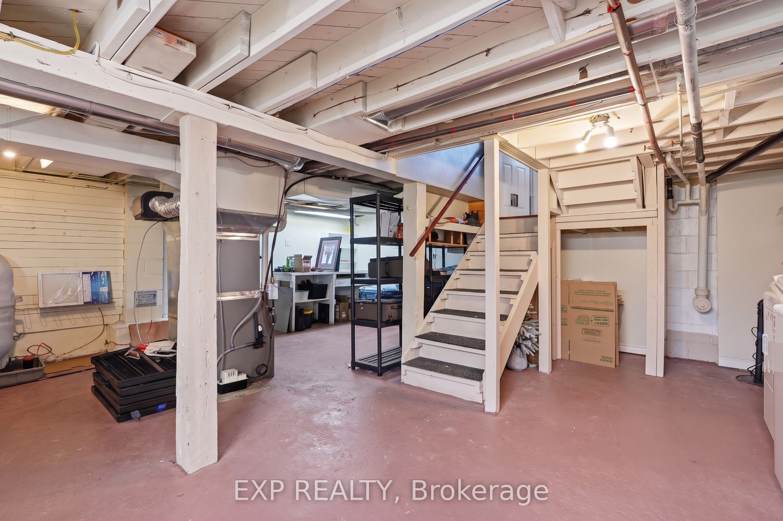 1876 Division Street Property Photo 19