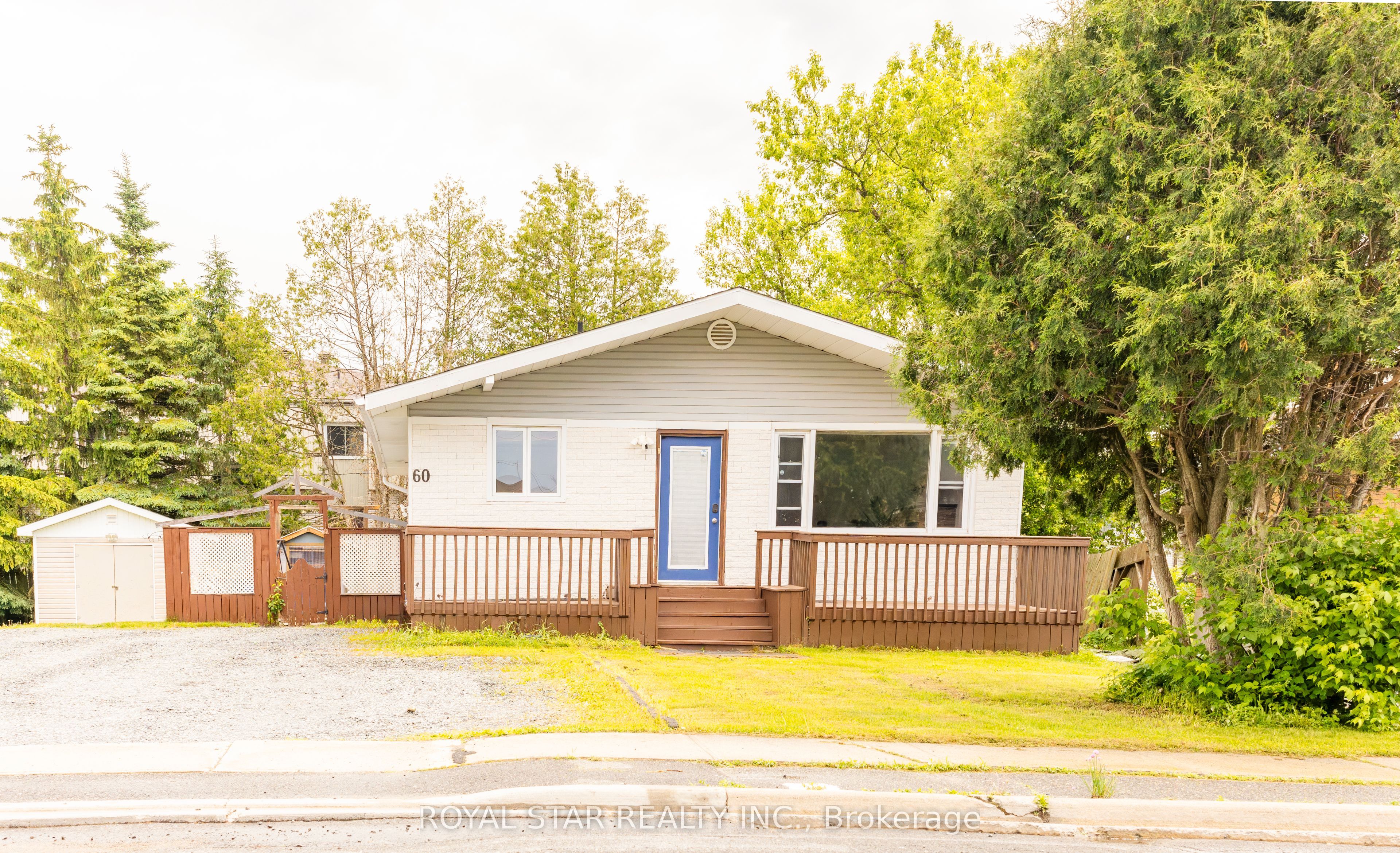 60 Charlotte Avenue Property Photo 1