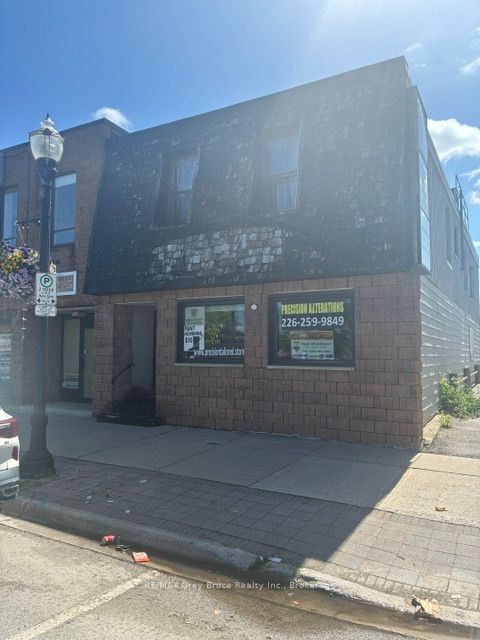 1071 2nd Avenue E Property Photo 1