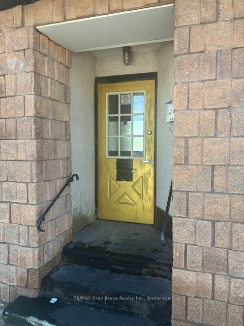 1071 2nd Avenue E Property Photo 2