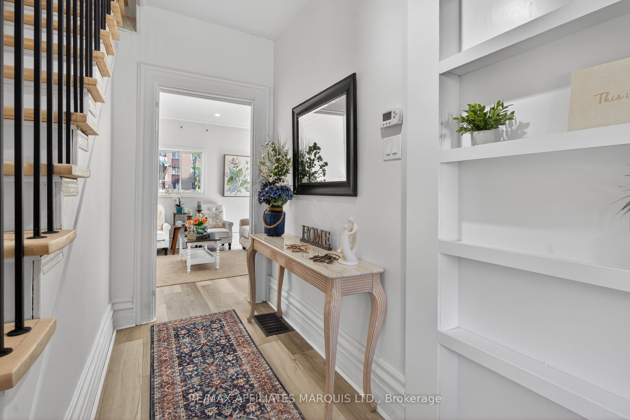 326 Third Street E Property Photo 6