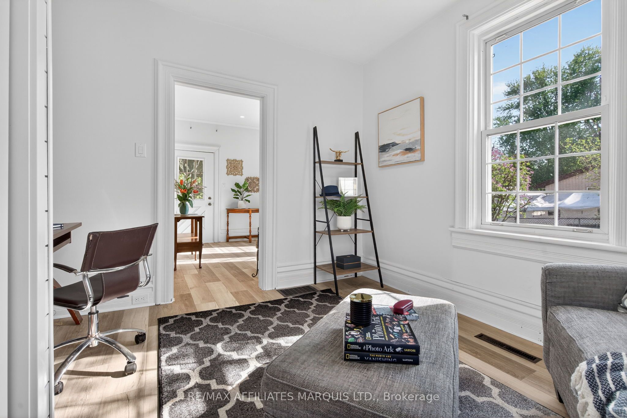 326 Third Street E Property Photo 14