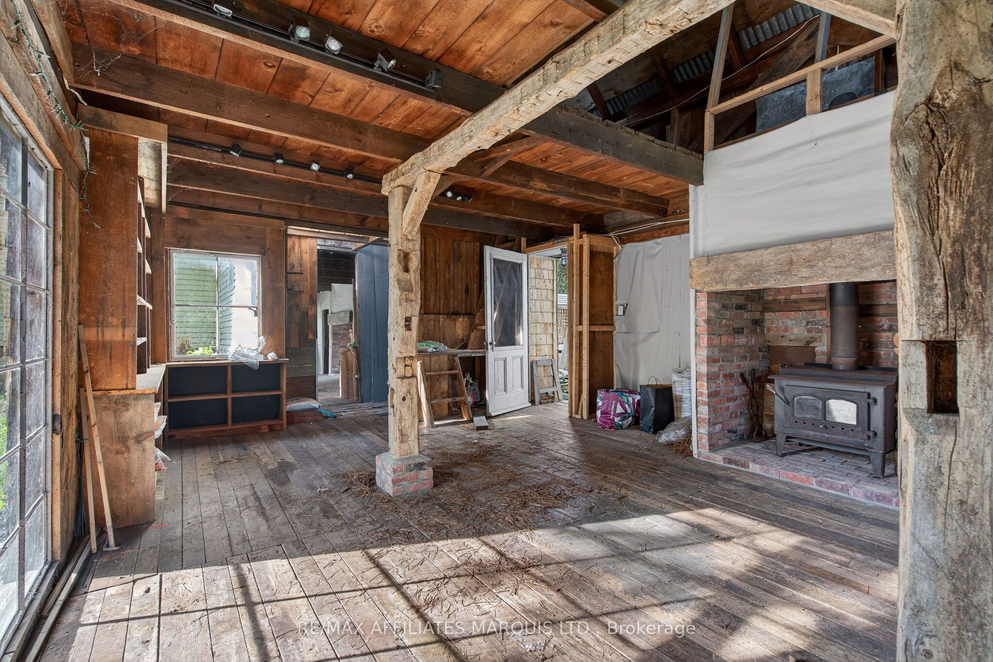 326 Third Street E Property Photo 44