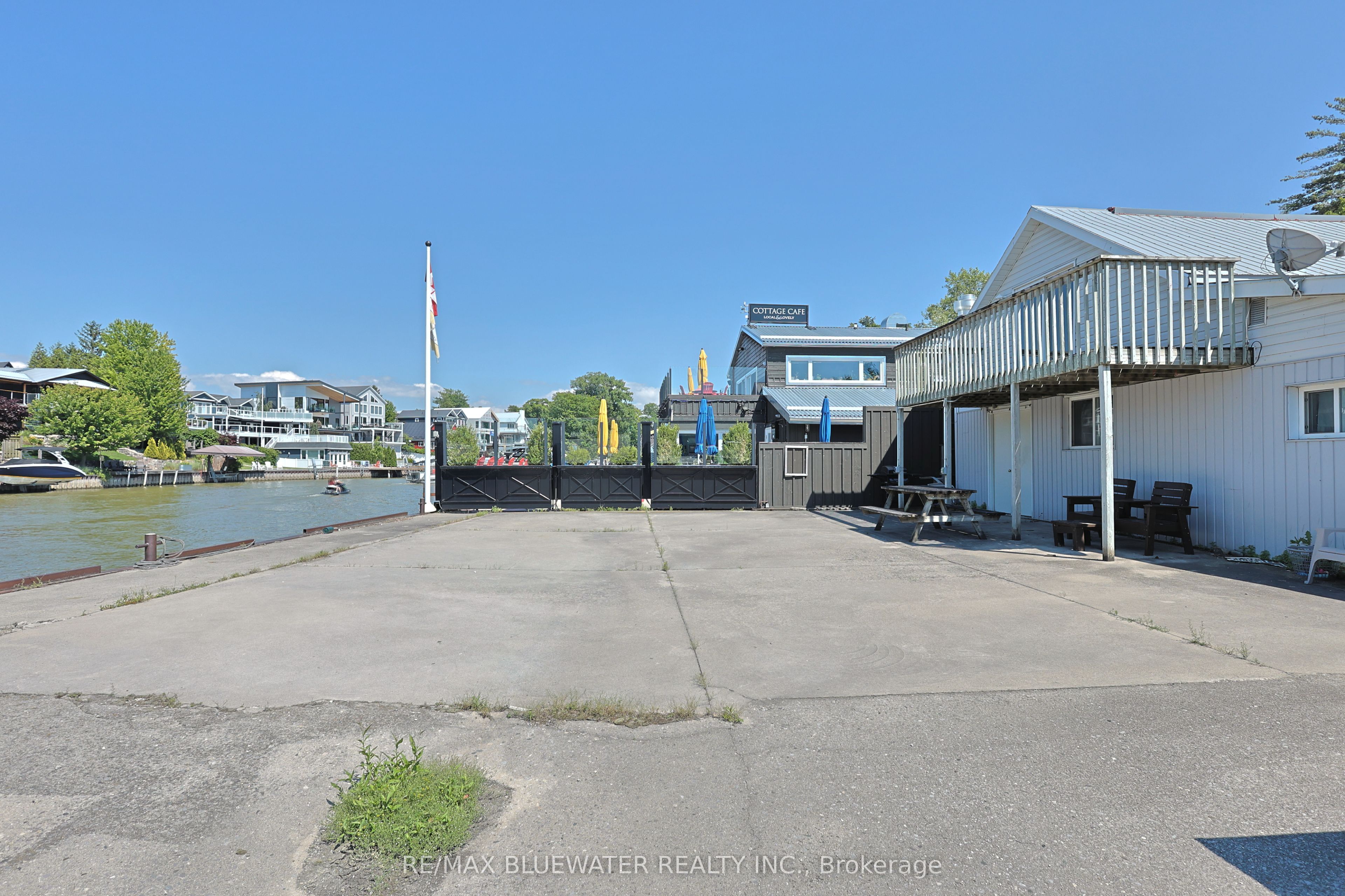 75 River Road Property Photo 26