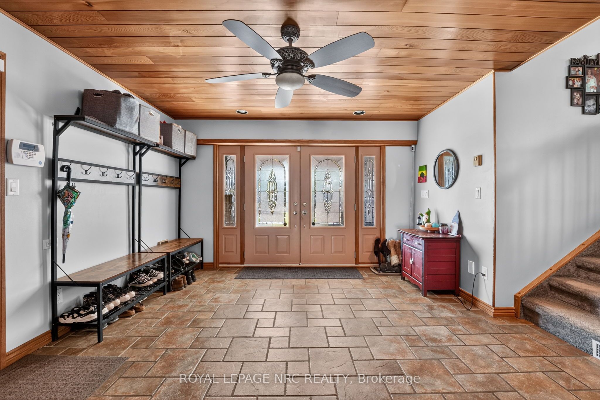 979 Crescent Road Property Photo 4