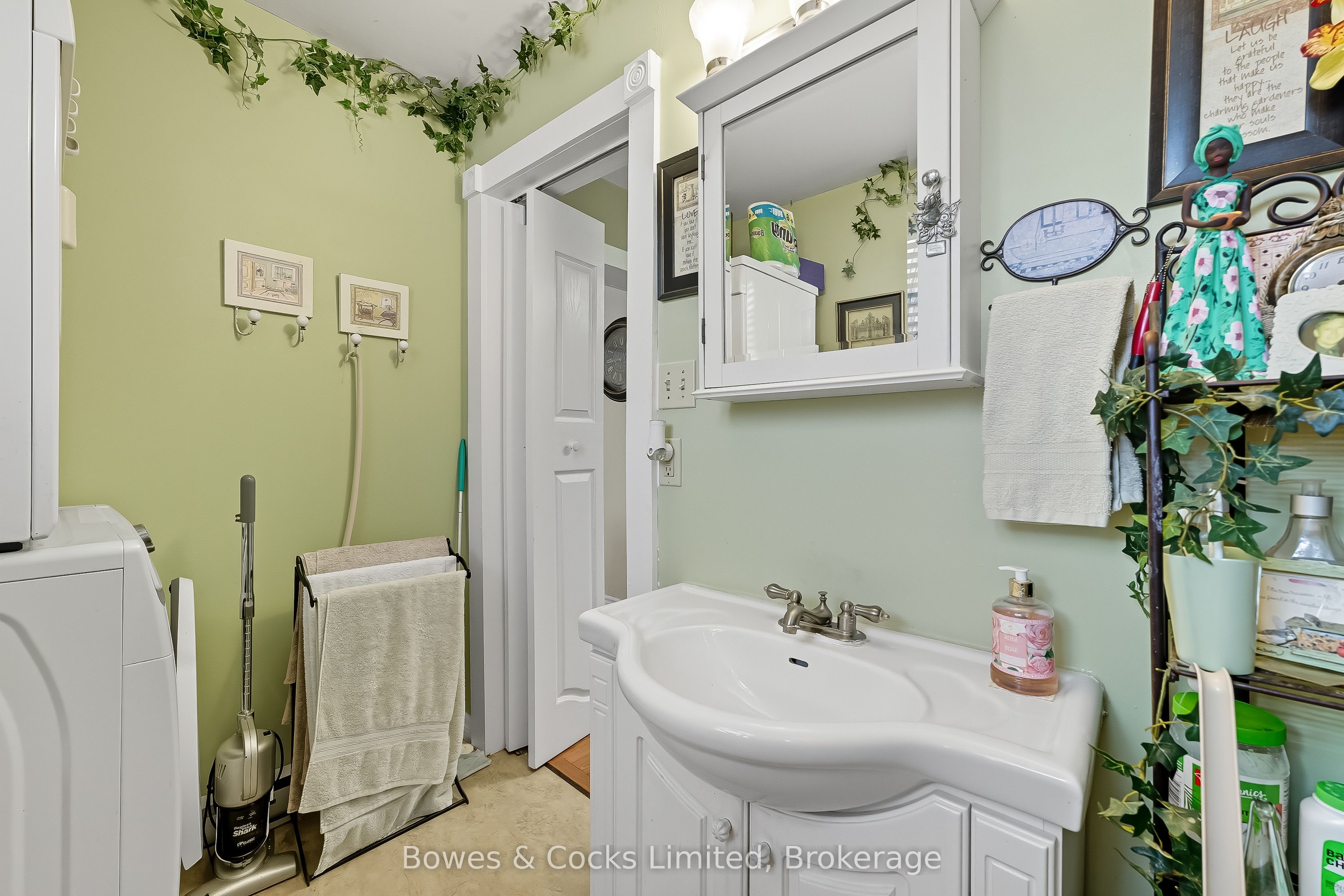 40 Victoria Street Property Photo 25