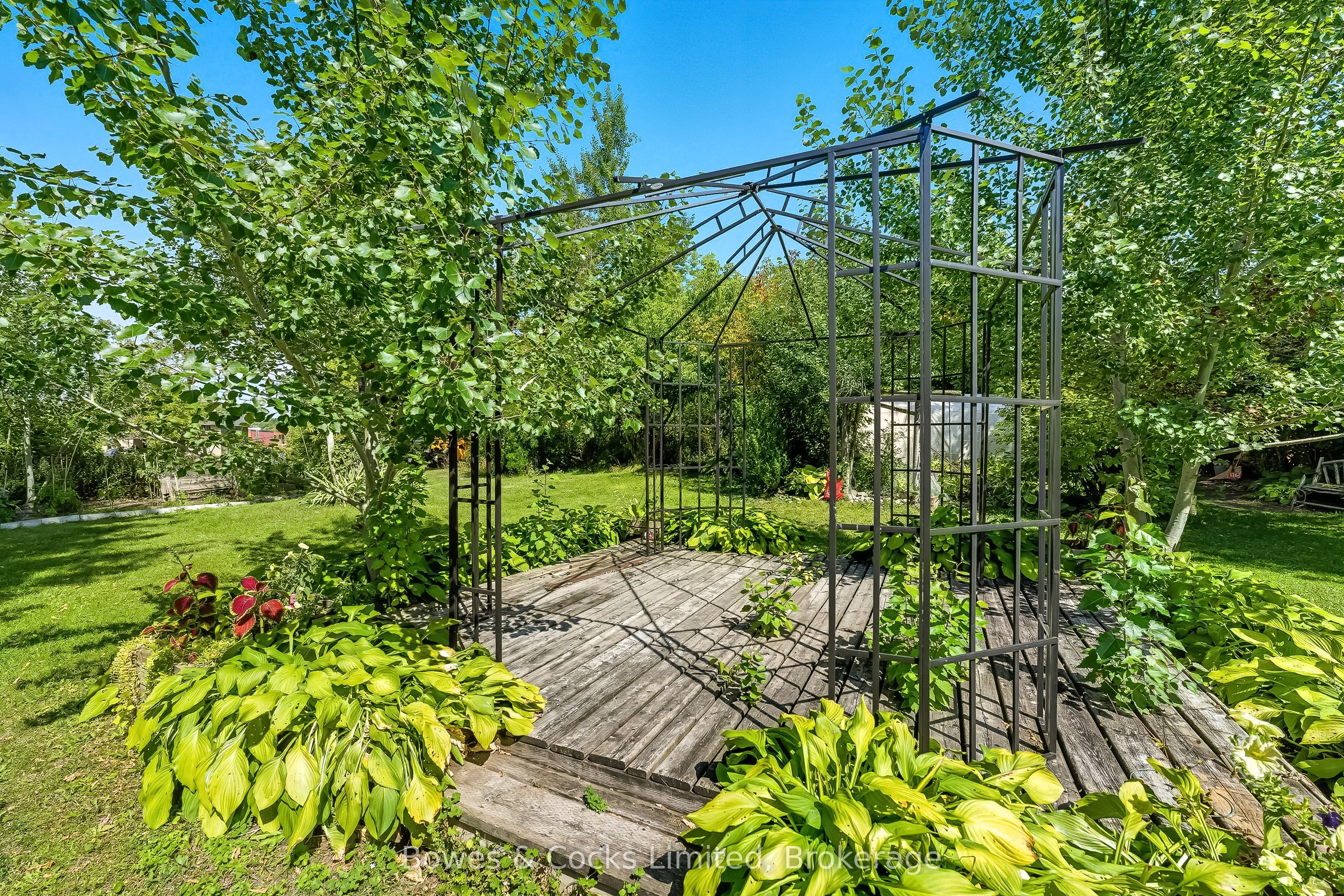 40 Victoria Street Property Photo 35