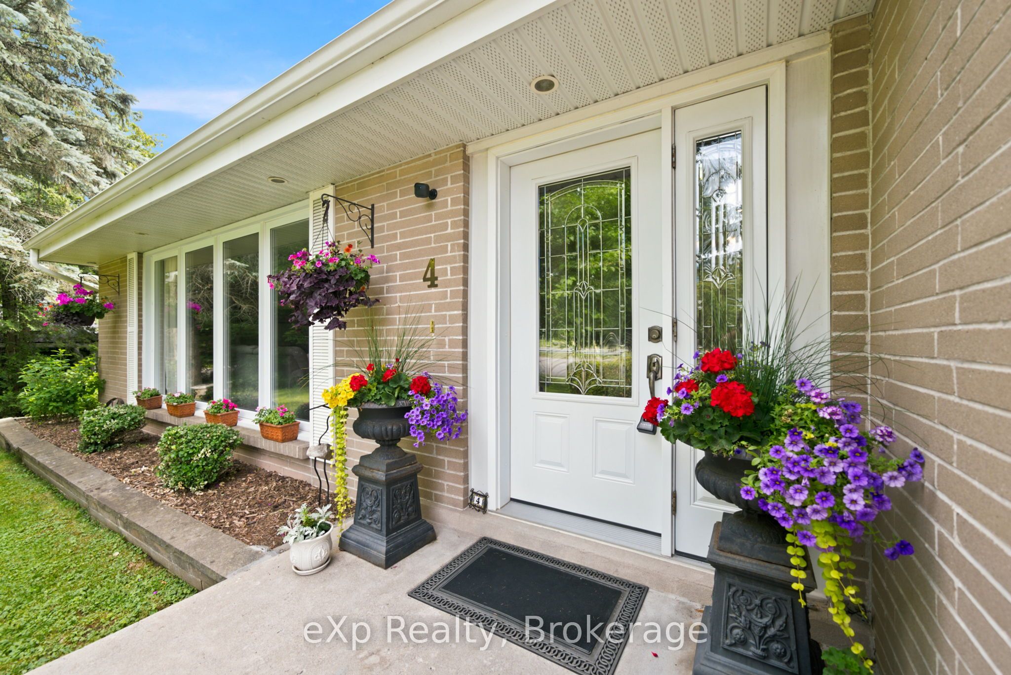 4 Mitchell Street Property Photo 3