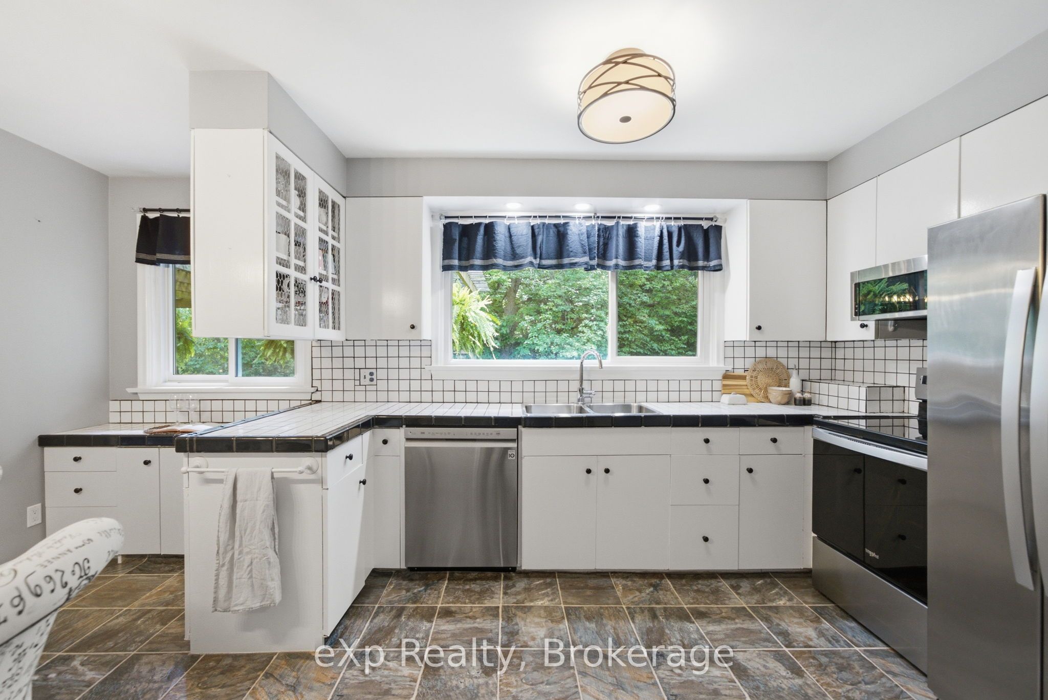 4 Mitchell Street Property Photo 10