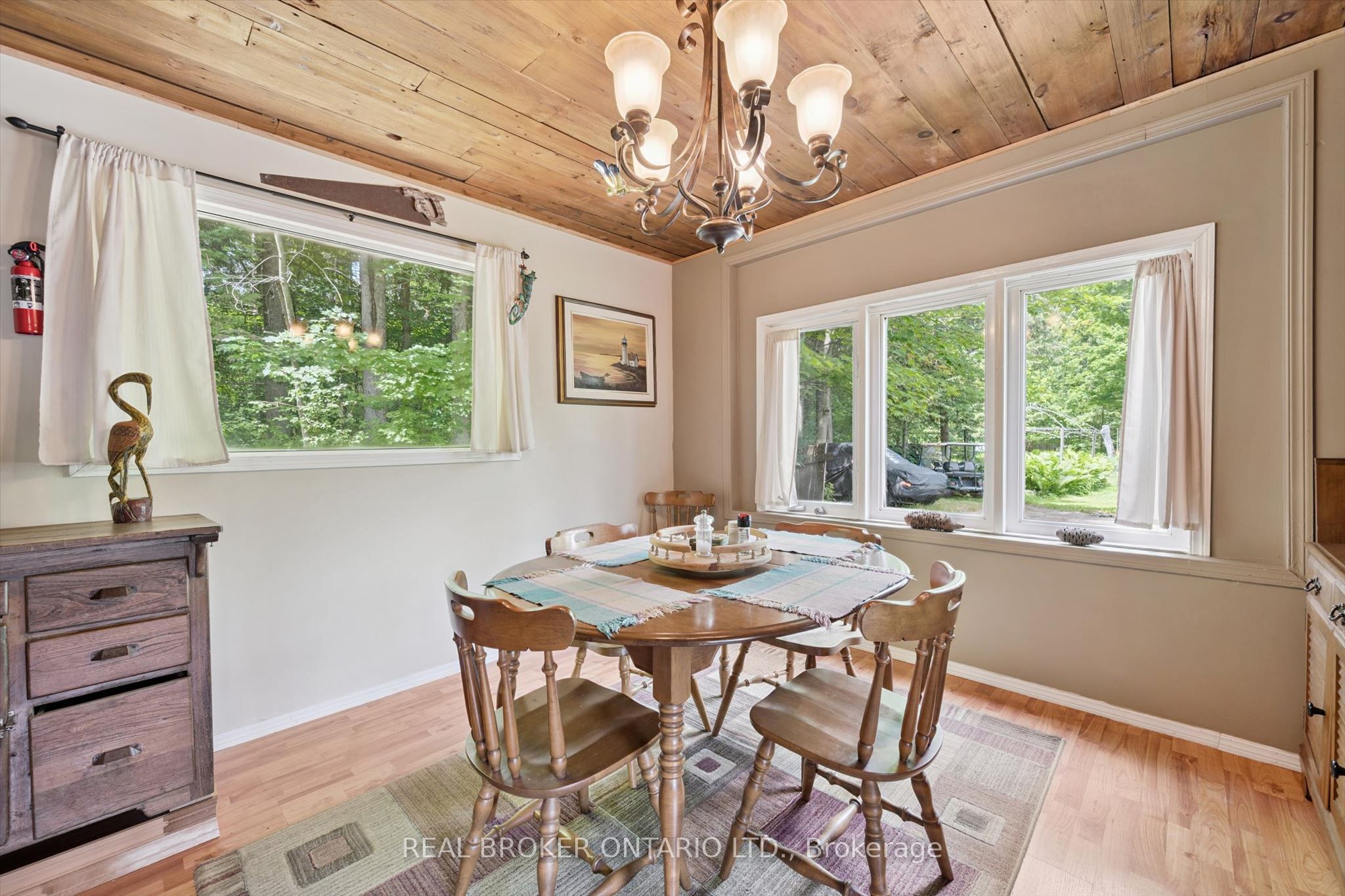 127 Cedar Crescent Property Photo 12