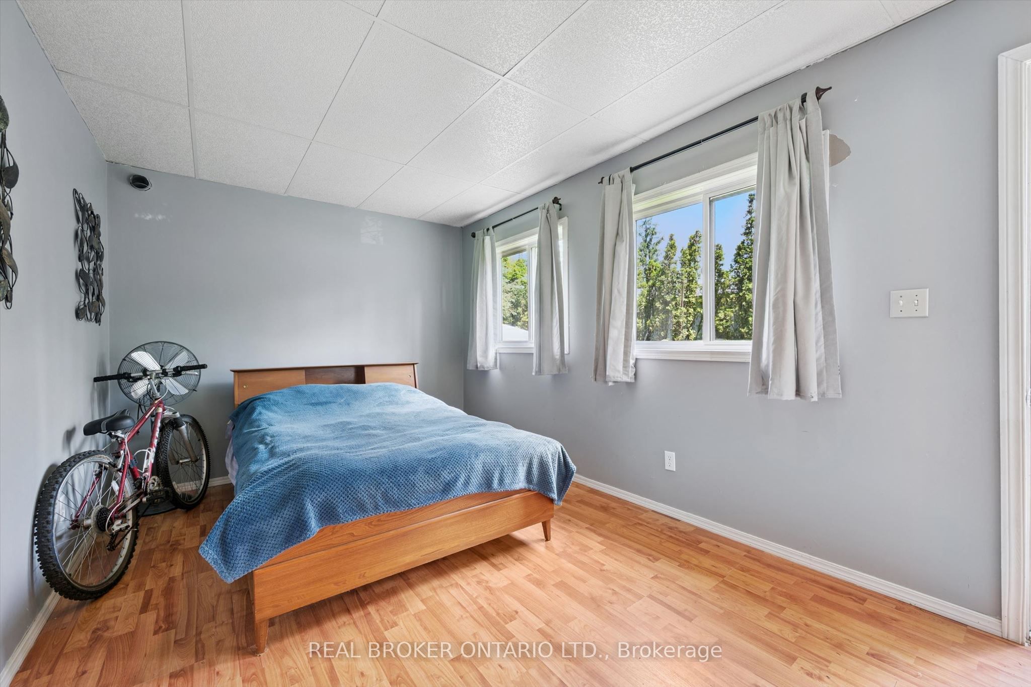 127 Cedar Crescent Property Photo 15
