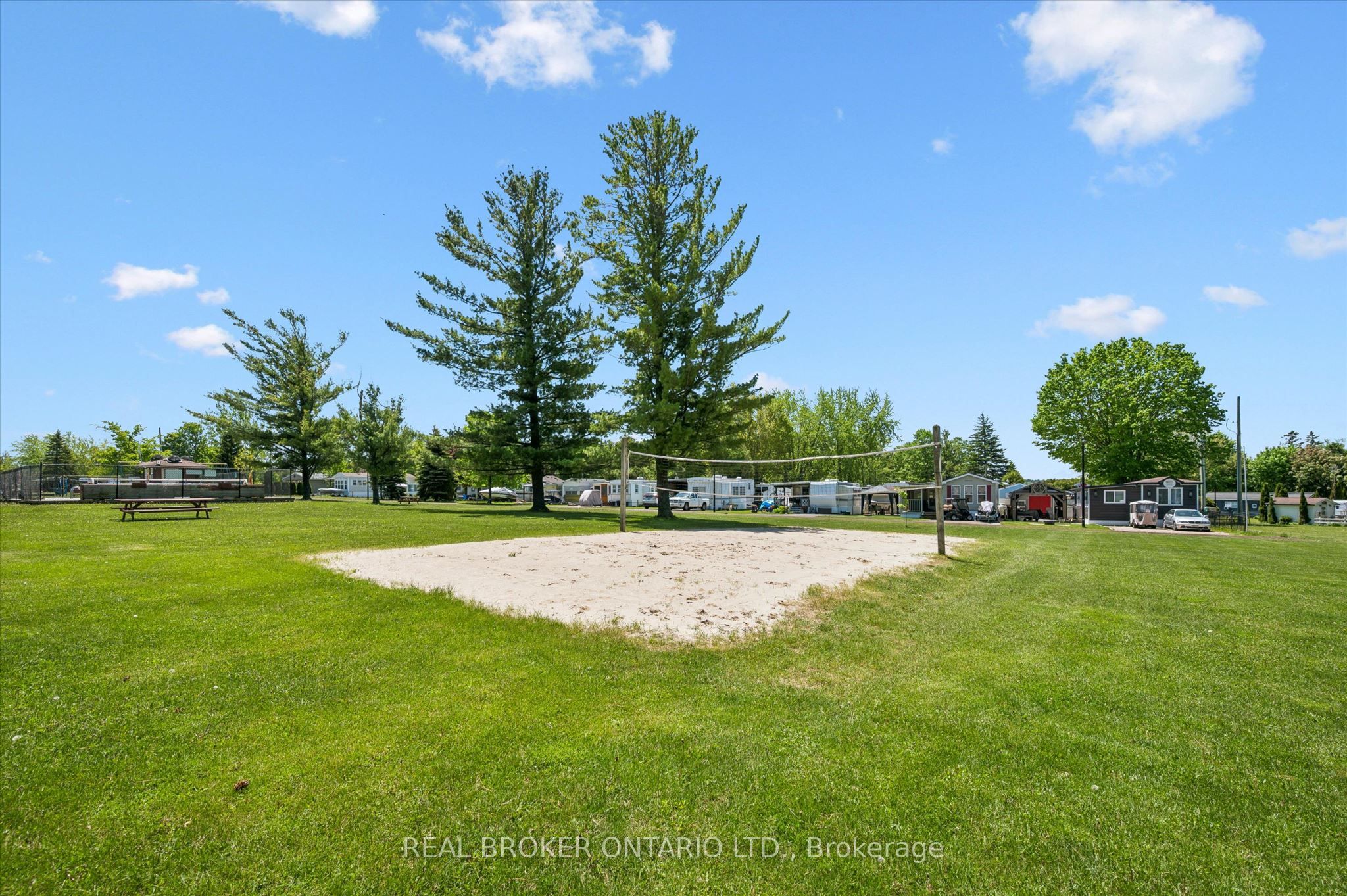 127 Cedar Crescent Property Photo 30