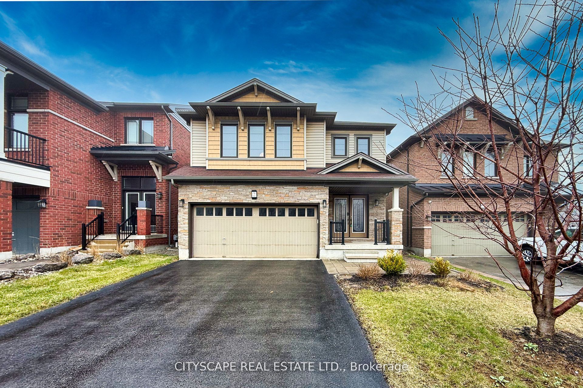 121 Crafter Crescent