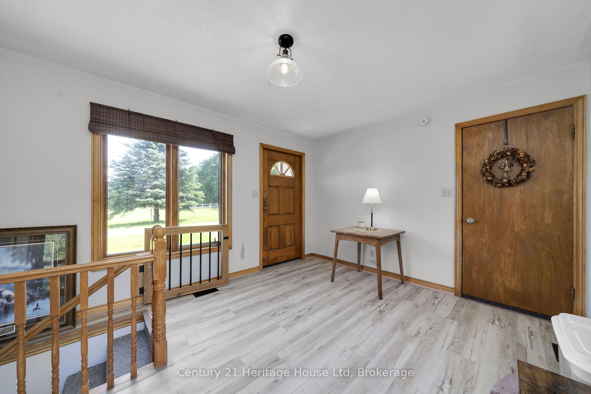 5822 2nd Line Property Photo 25
