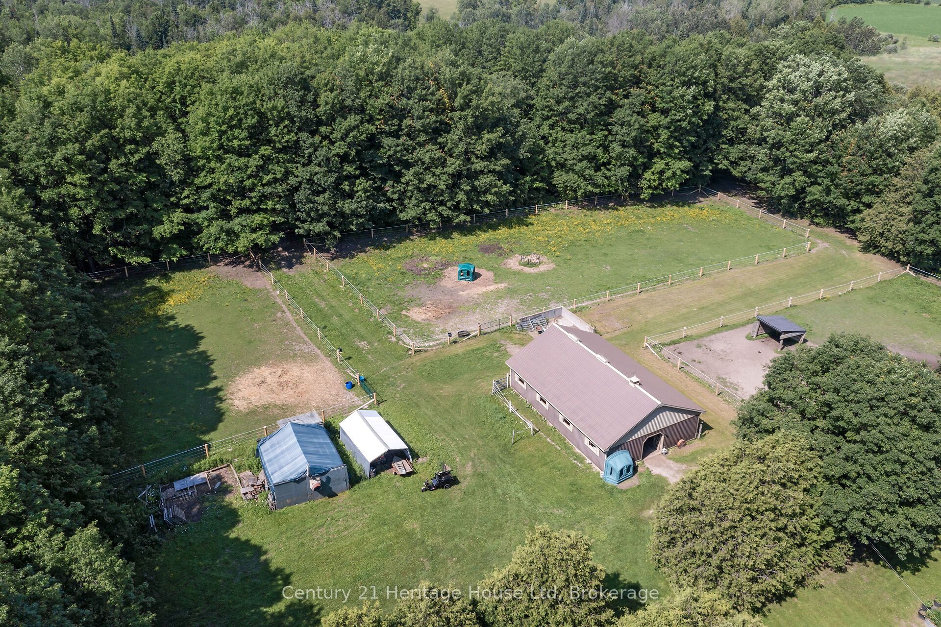 5822 2nd Line Property Photo 32
