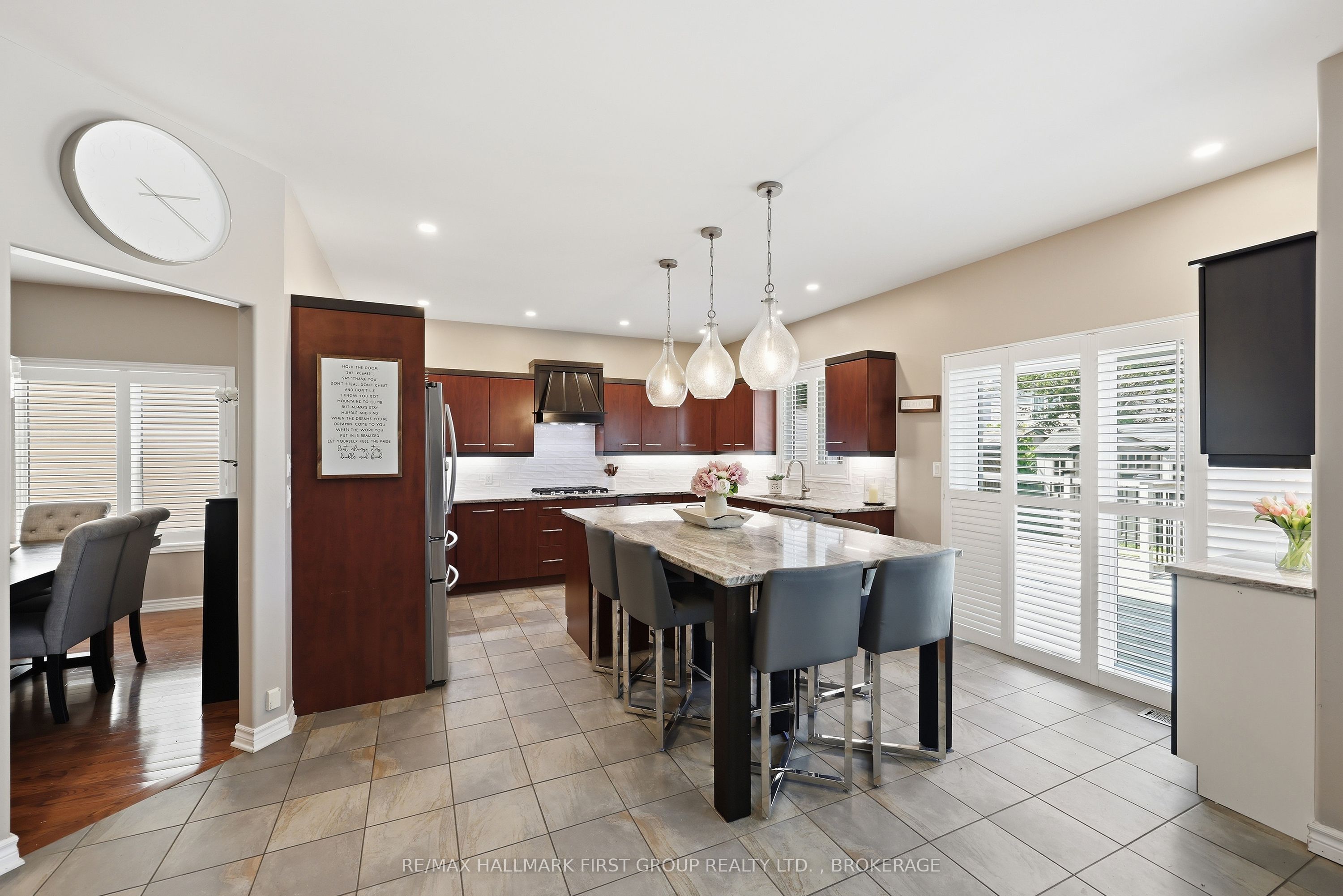 393 Cavendish Crescent Property Photo 13