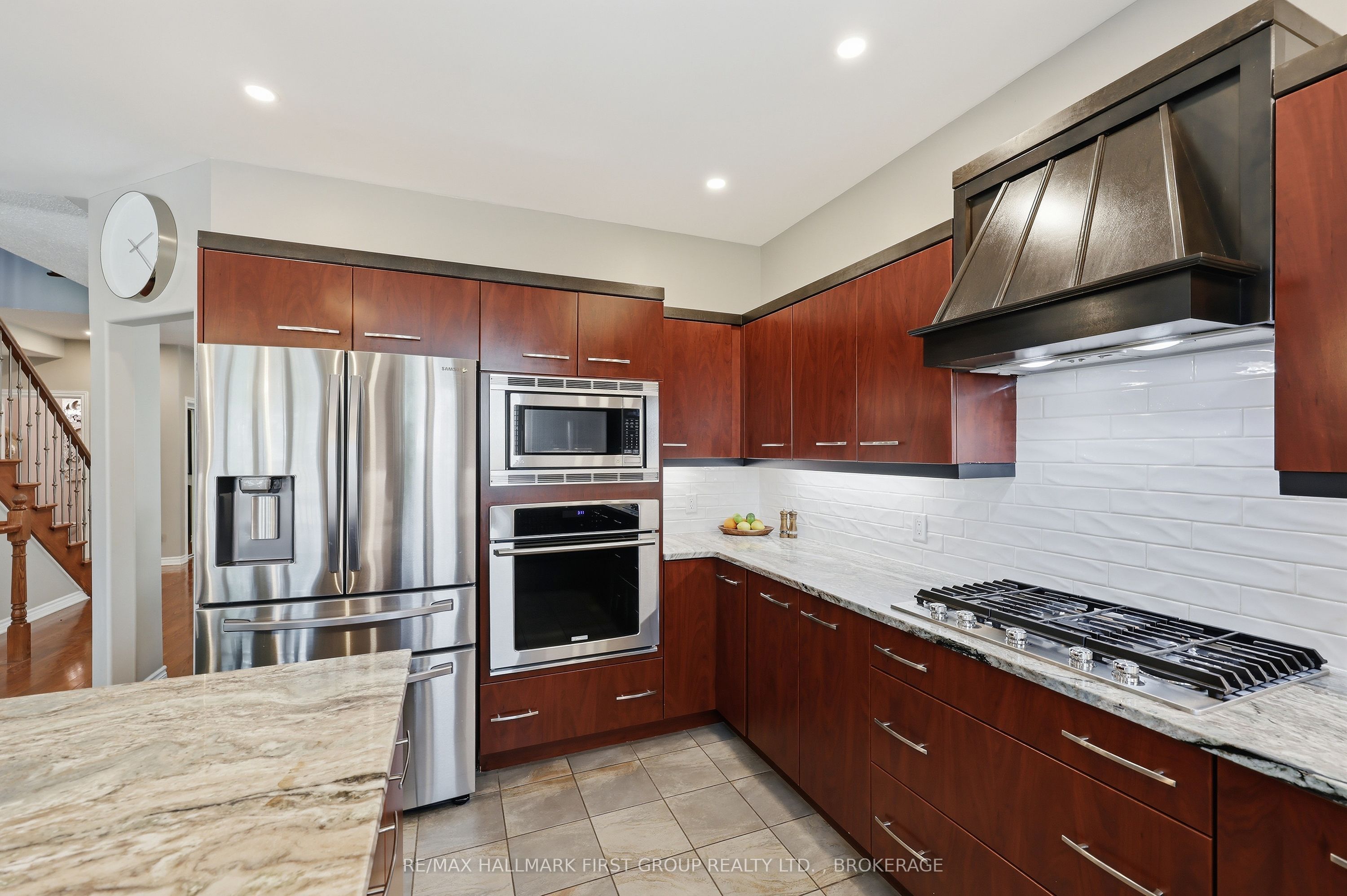 393 Cavendish Crescent Property Photo 16
