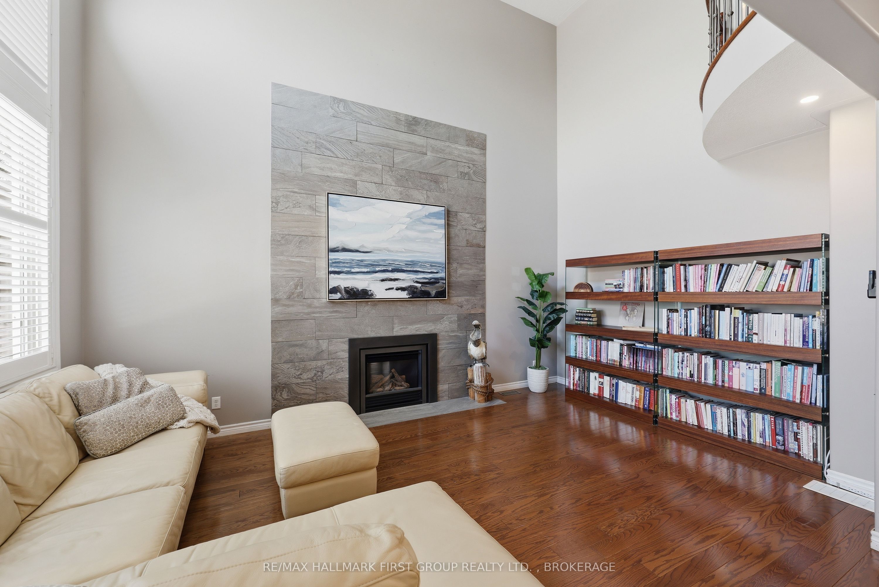 393 Cavendish Crescent Property Photo 20