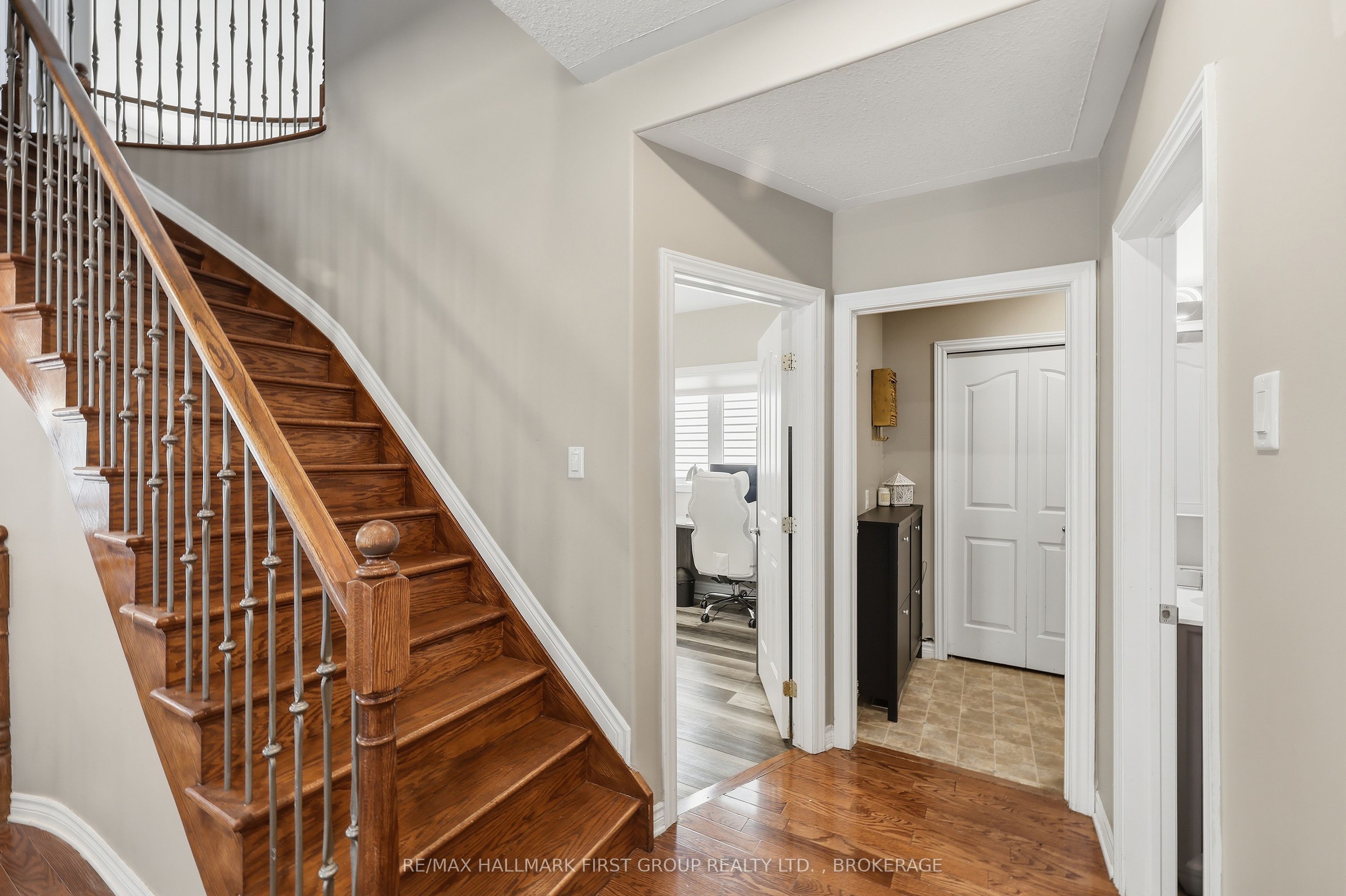 393 Cavendish Crescent Property Photo 23