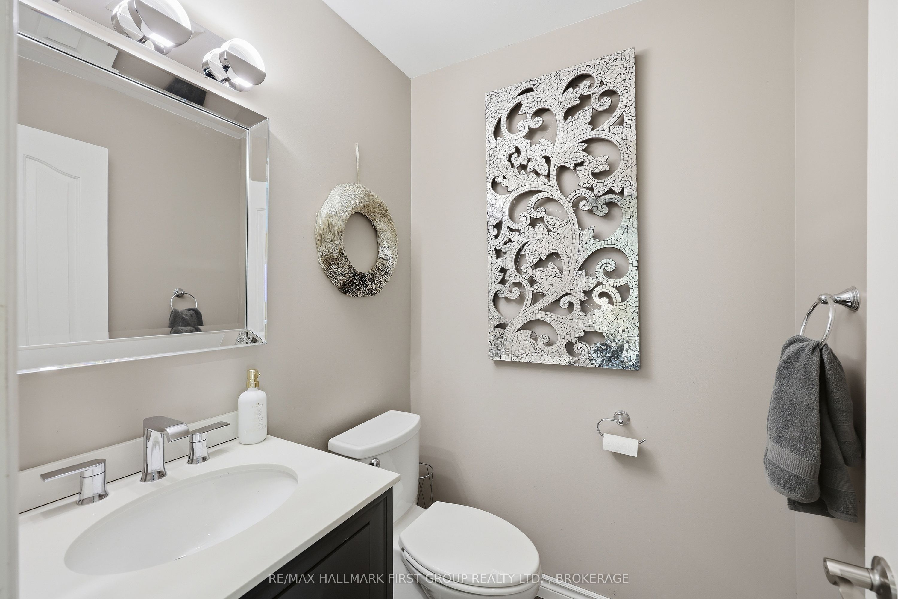 393 Cavendish Crescent Property Photo 24