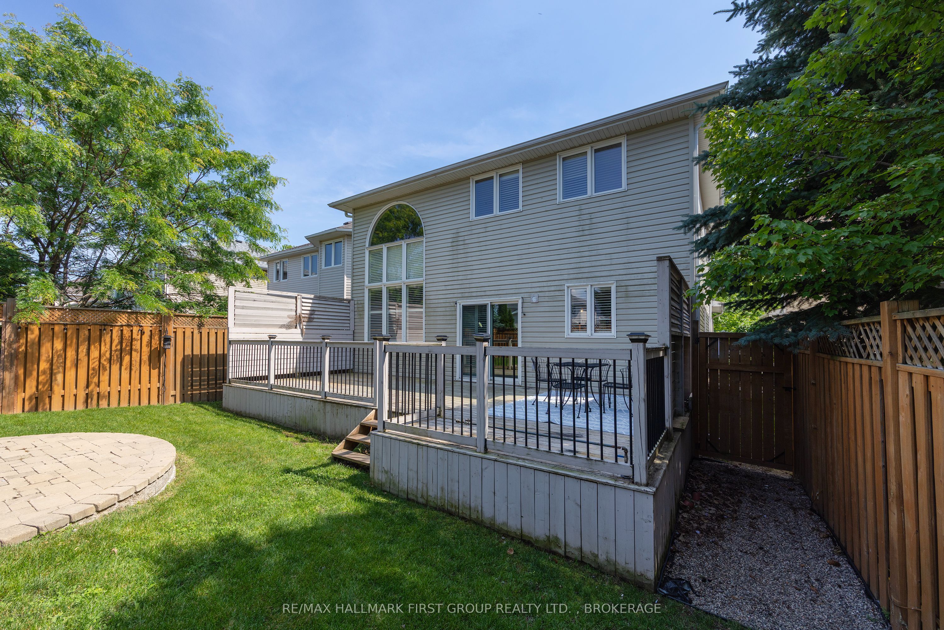 393 Cavendish Crescent Property Photo 41