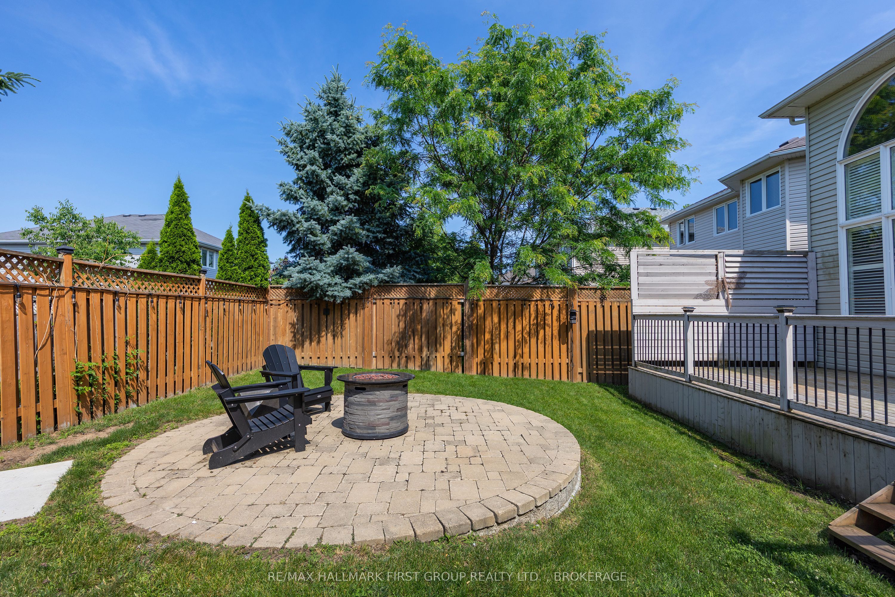 393 Cavendish Crescent Property Photo 42