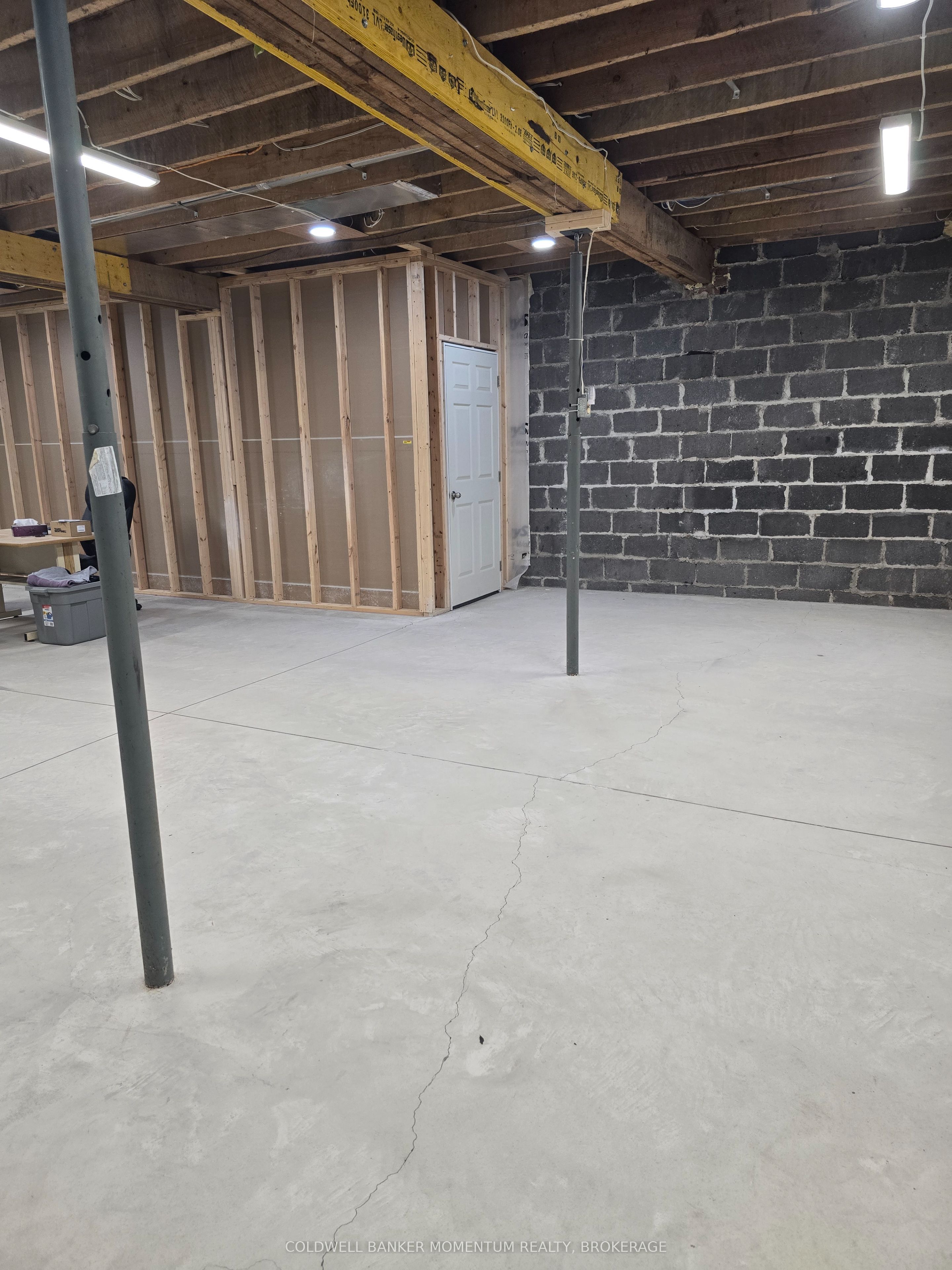 1019 Bay Street Property Photo 5