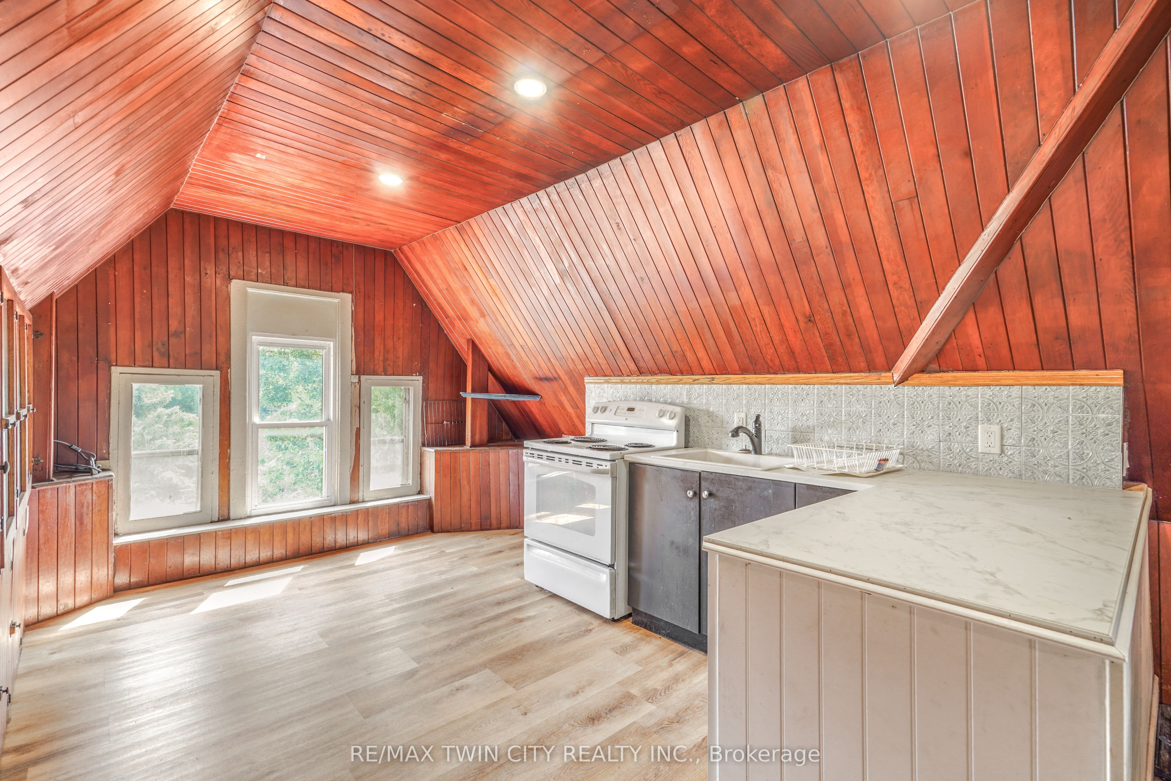171 Nelson Street Property Photo 33