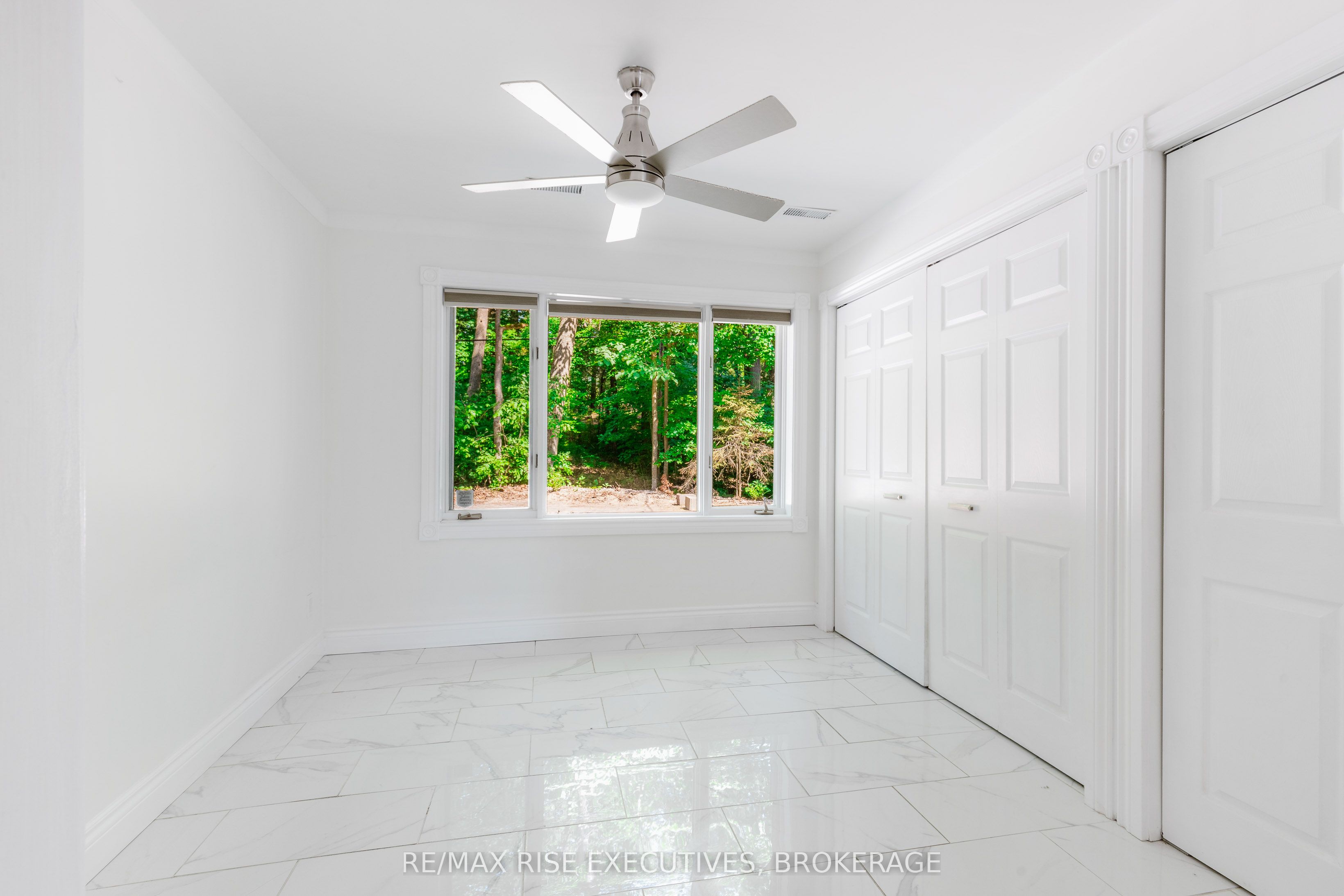 973 Foster Bay Lane Property Photo 19